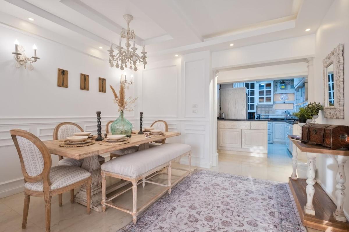Rehab Luxury khan with garden oasis