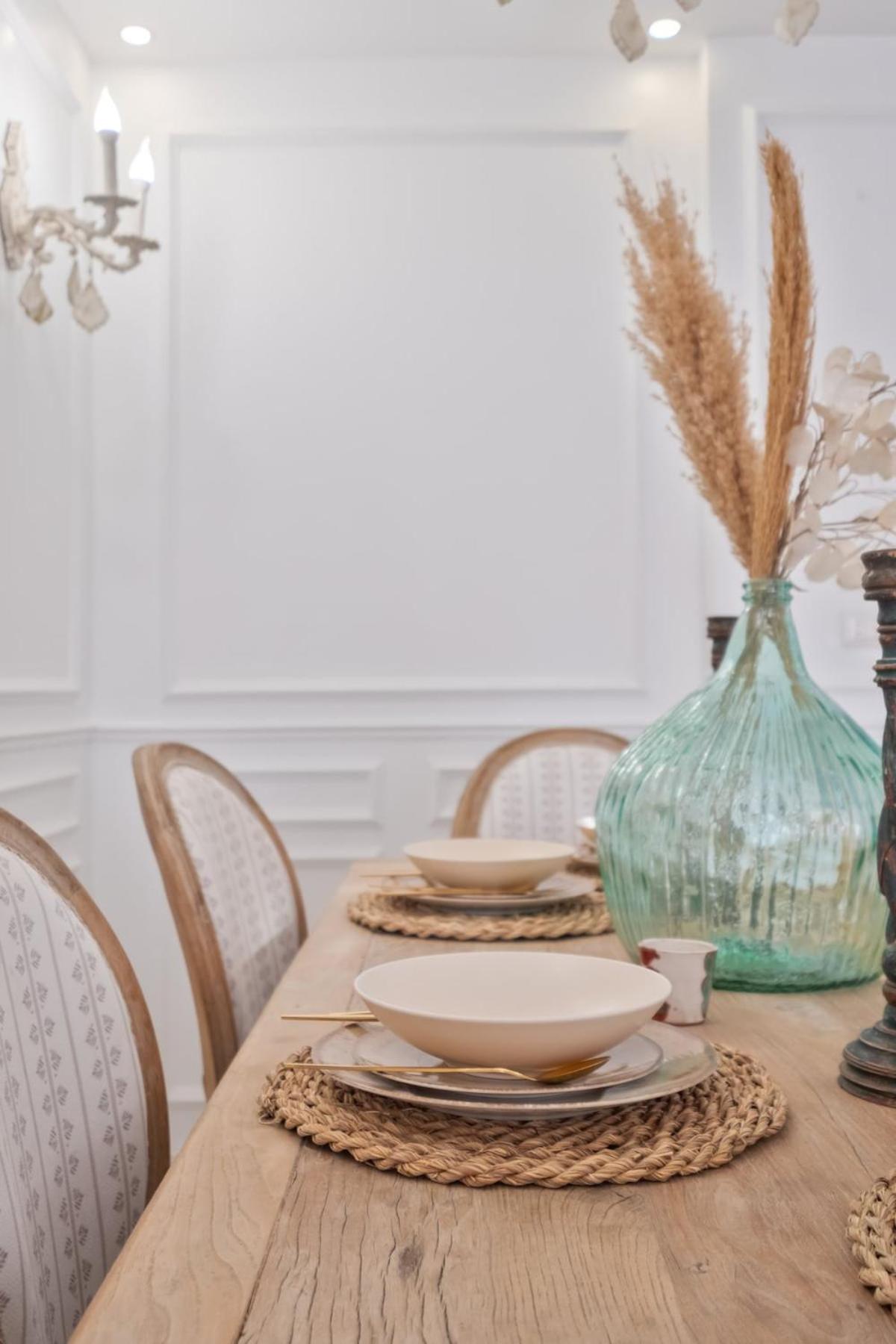Rehab Luxury khan with garden oasis