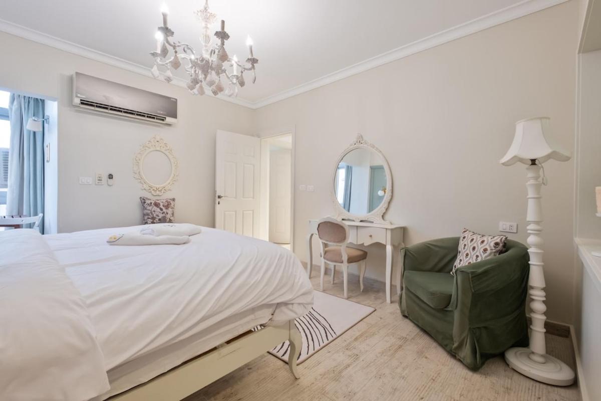 Rehab Luxury khan with garden oasis