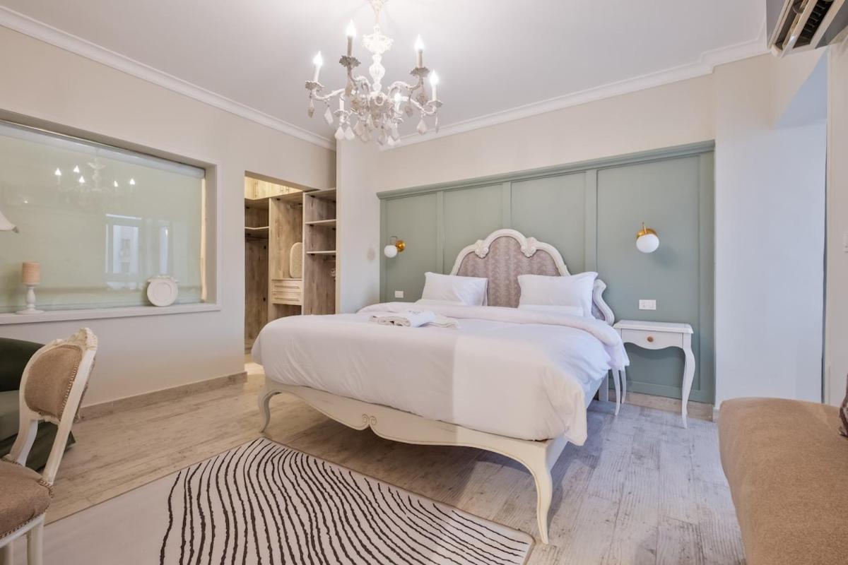 Rehab Luxury khan with garden oasis