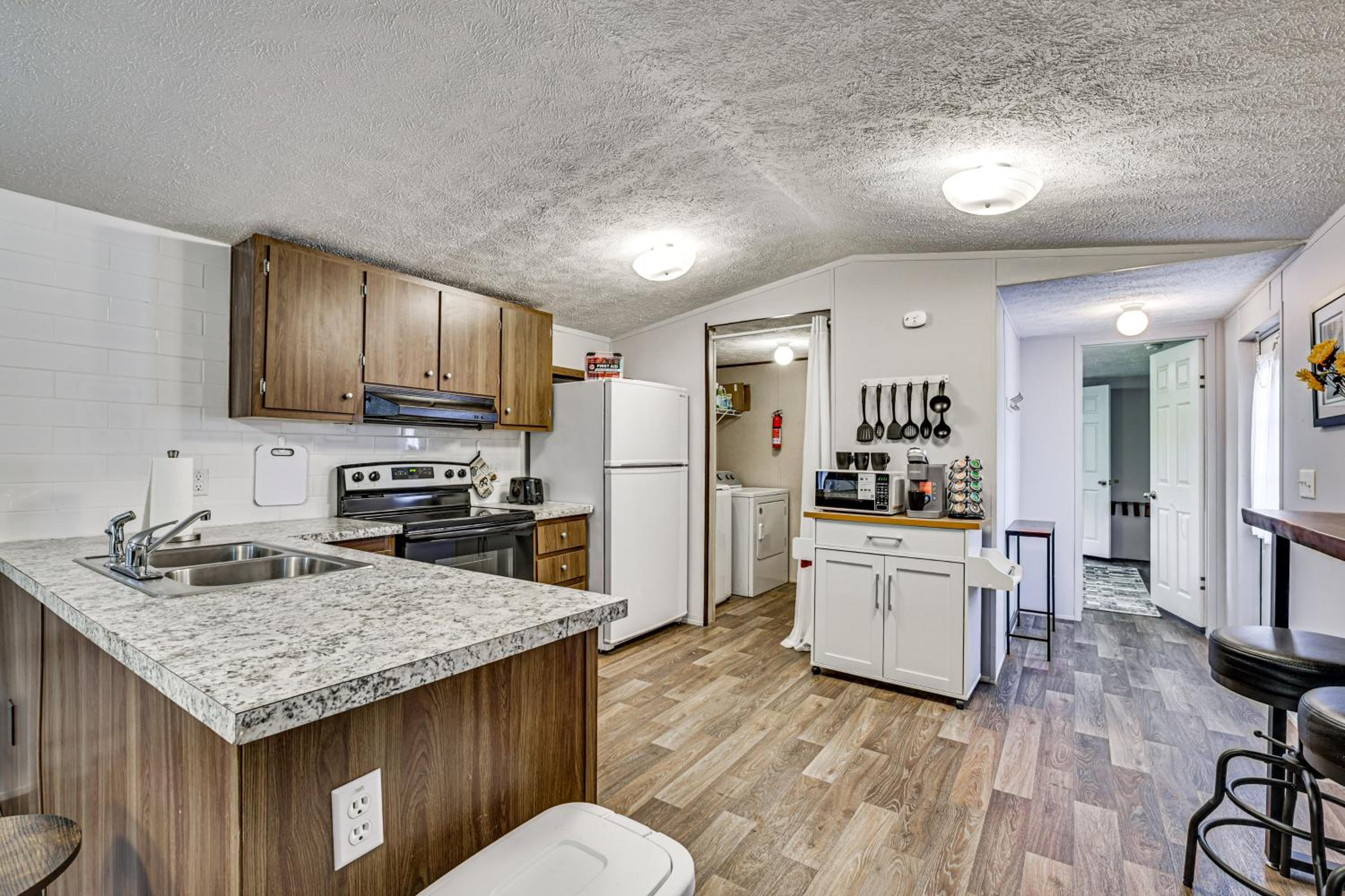 Riverfront Floral City Stay with Dock and Hot Tub!