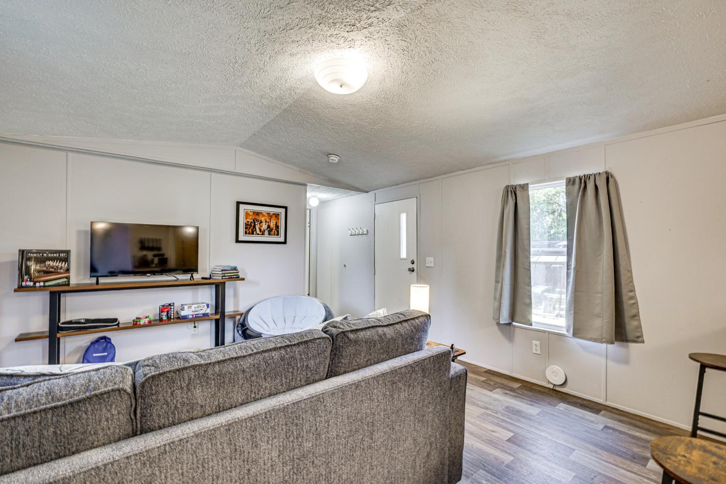 Riverfront Floral City Stay with Dock and Hot Tub!