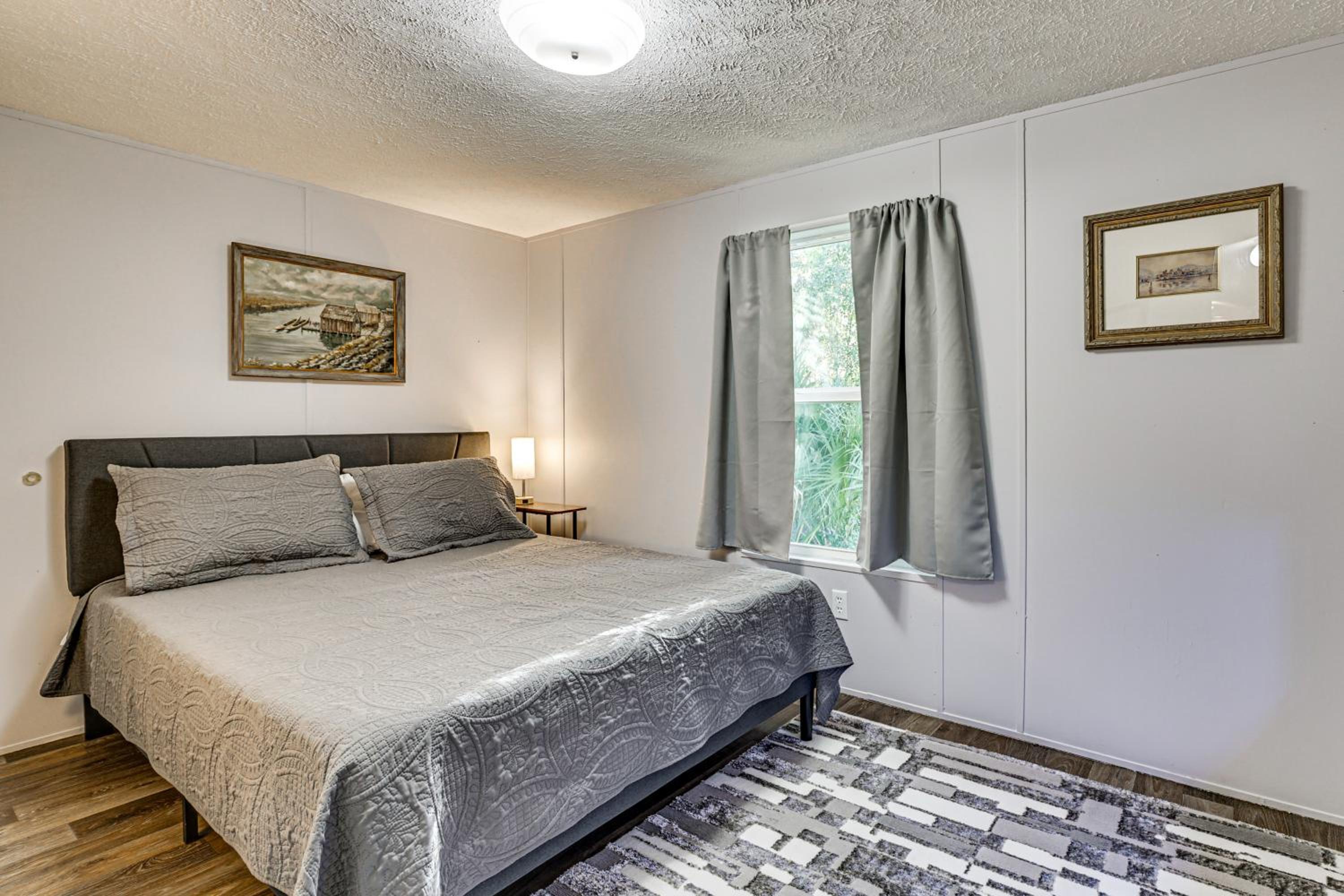 Riverfront Floral City Stay with Dock and Hot Tub!