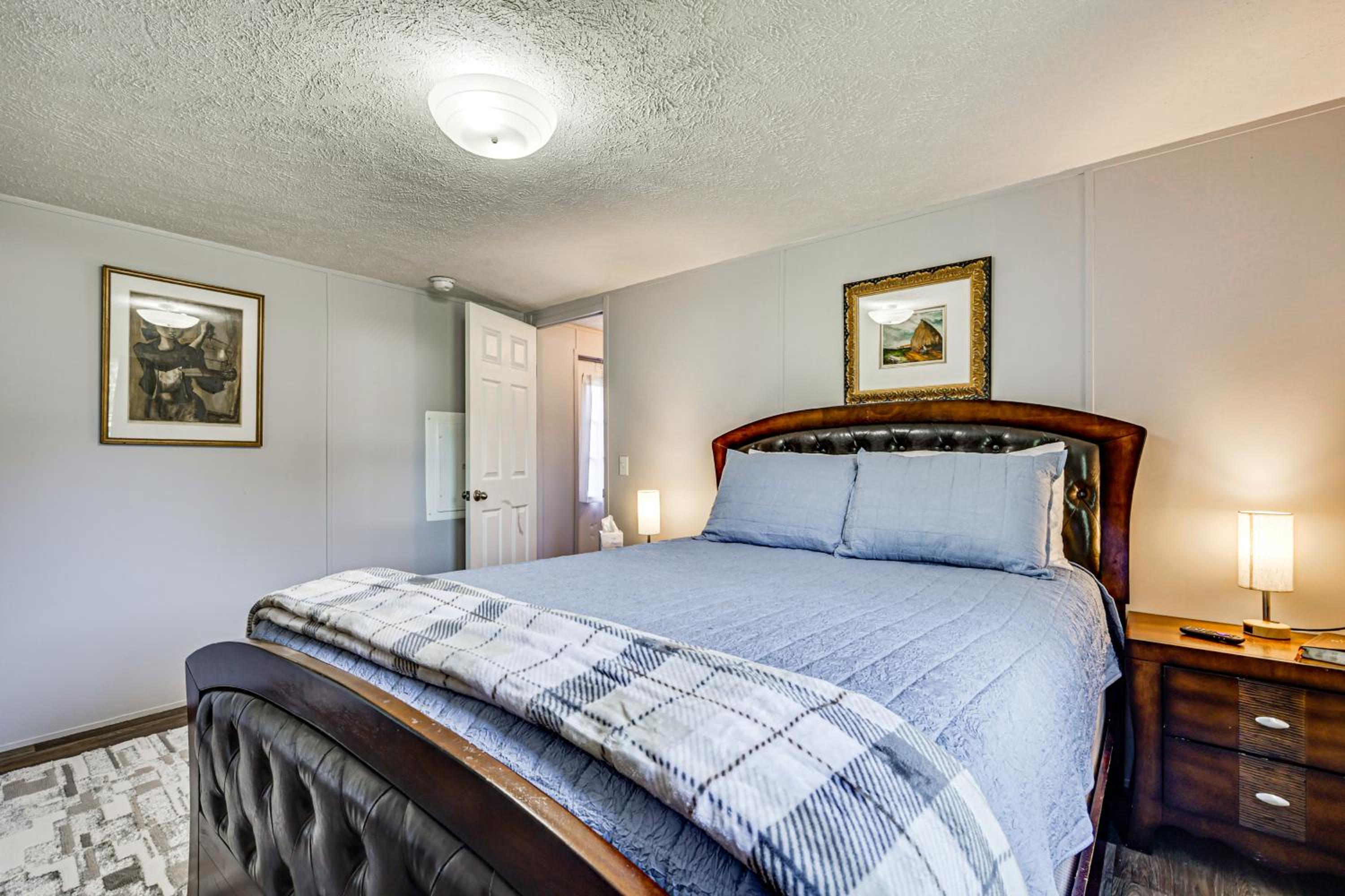 Riverfront Floral City Stay with Dock and Hot Tub!