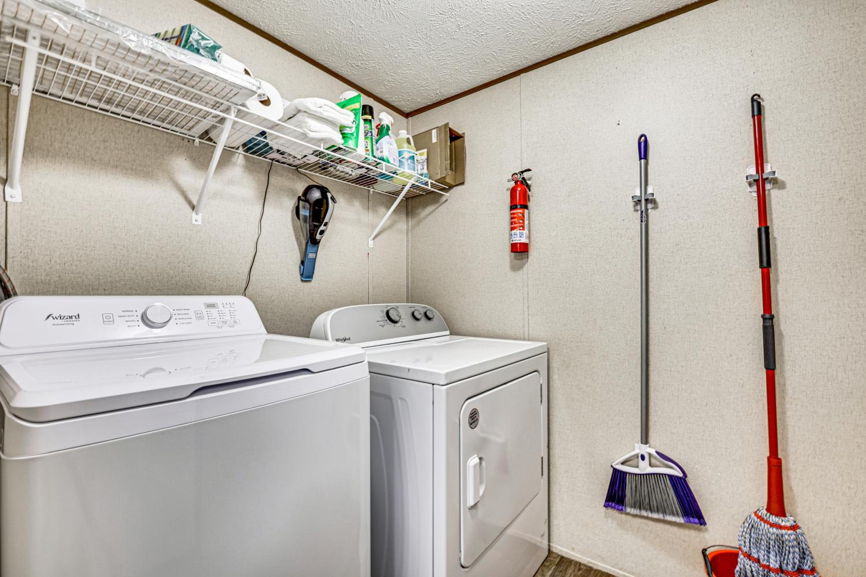Riverfront Floral City Stay with Dock and Hot Tub!