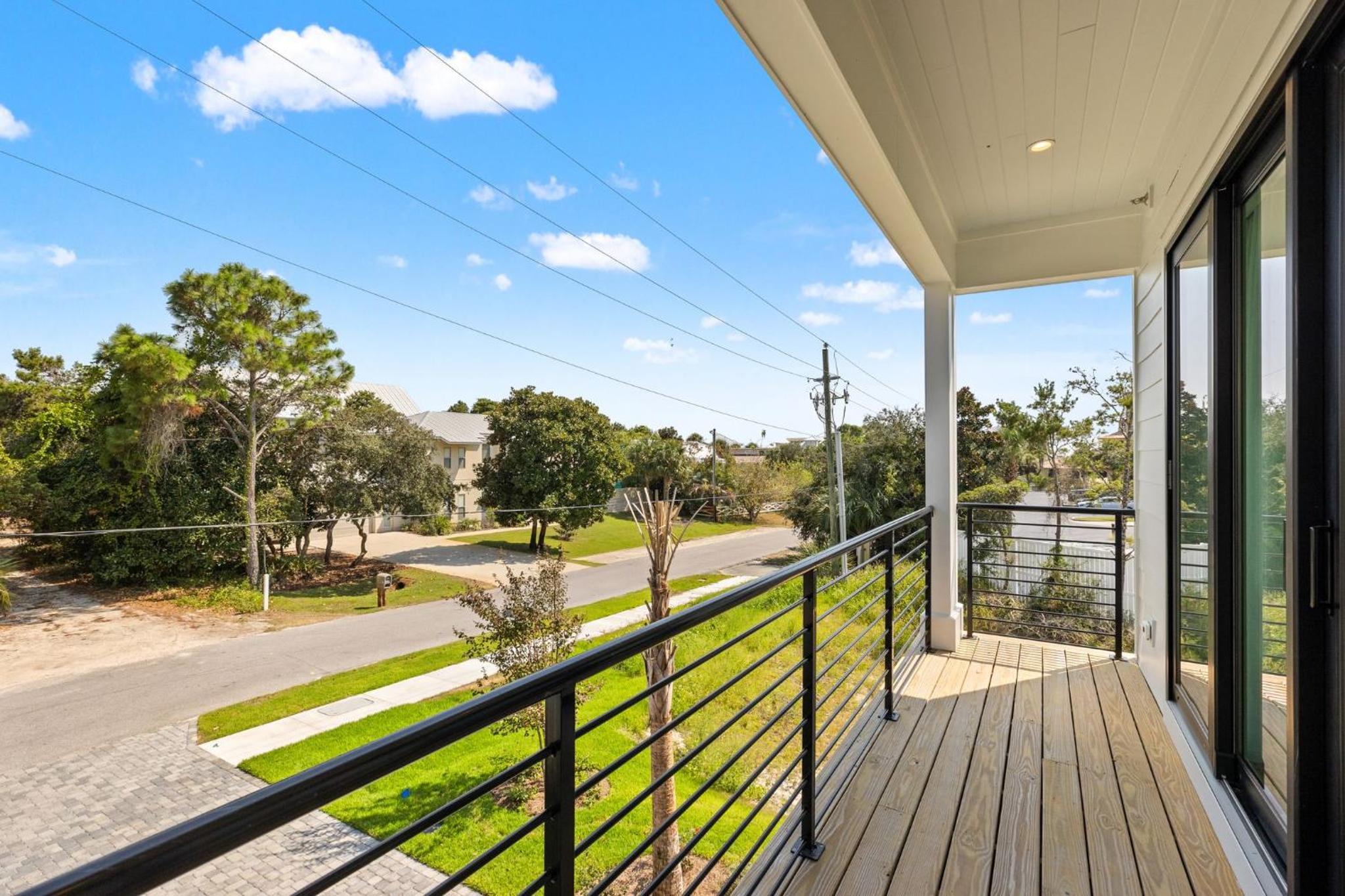 BRAND NEW Coastal Modern Beach Retreat w/ Private Pool, 1 Minute to the Beach