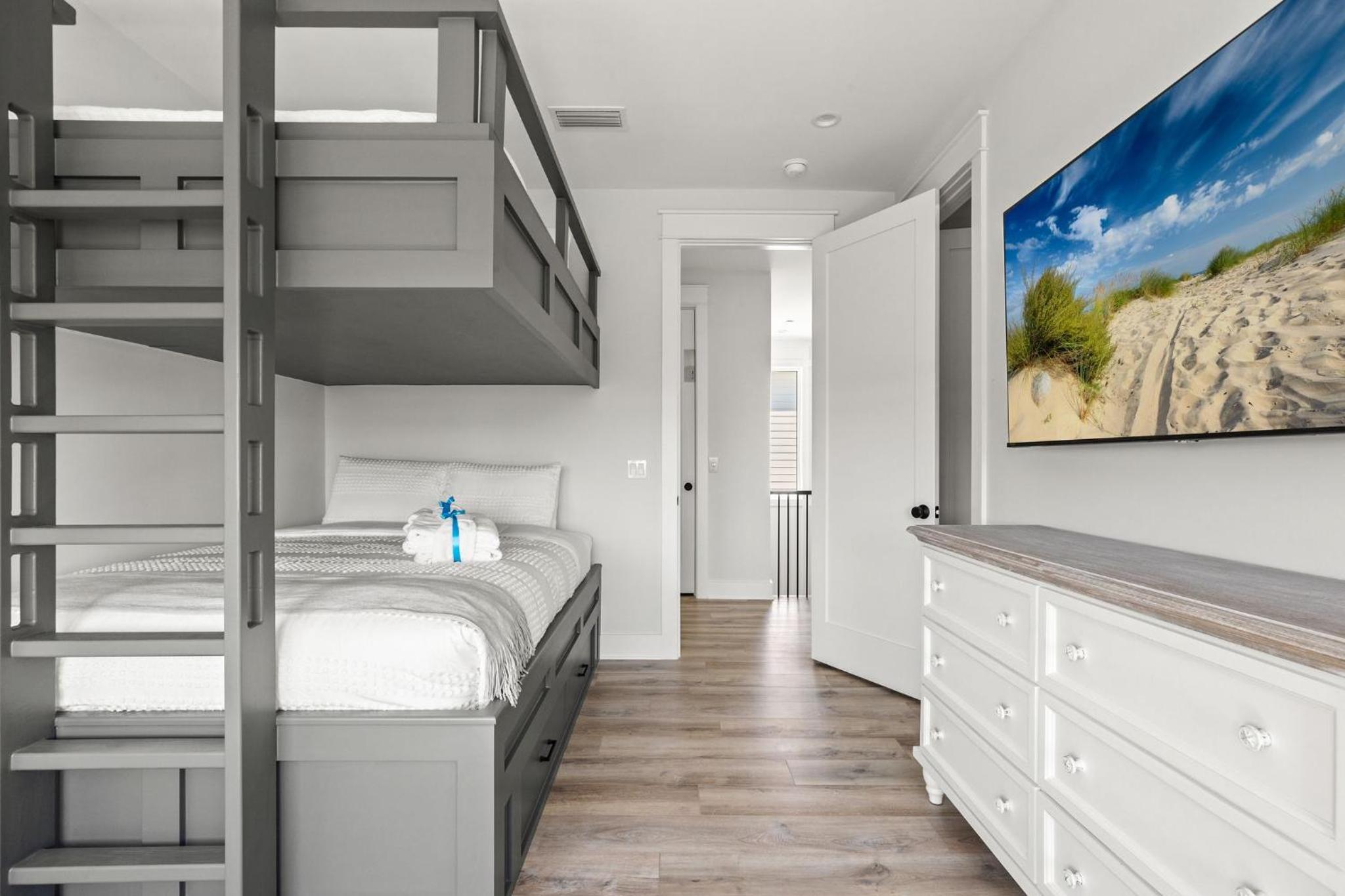BRAND NEW Coastal Modern Beach Retreat w/ Private Pool, 1 Minute to the Beach