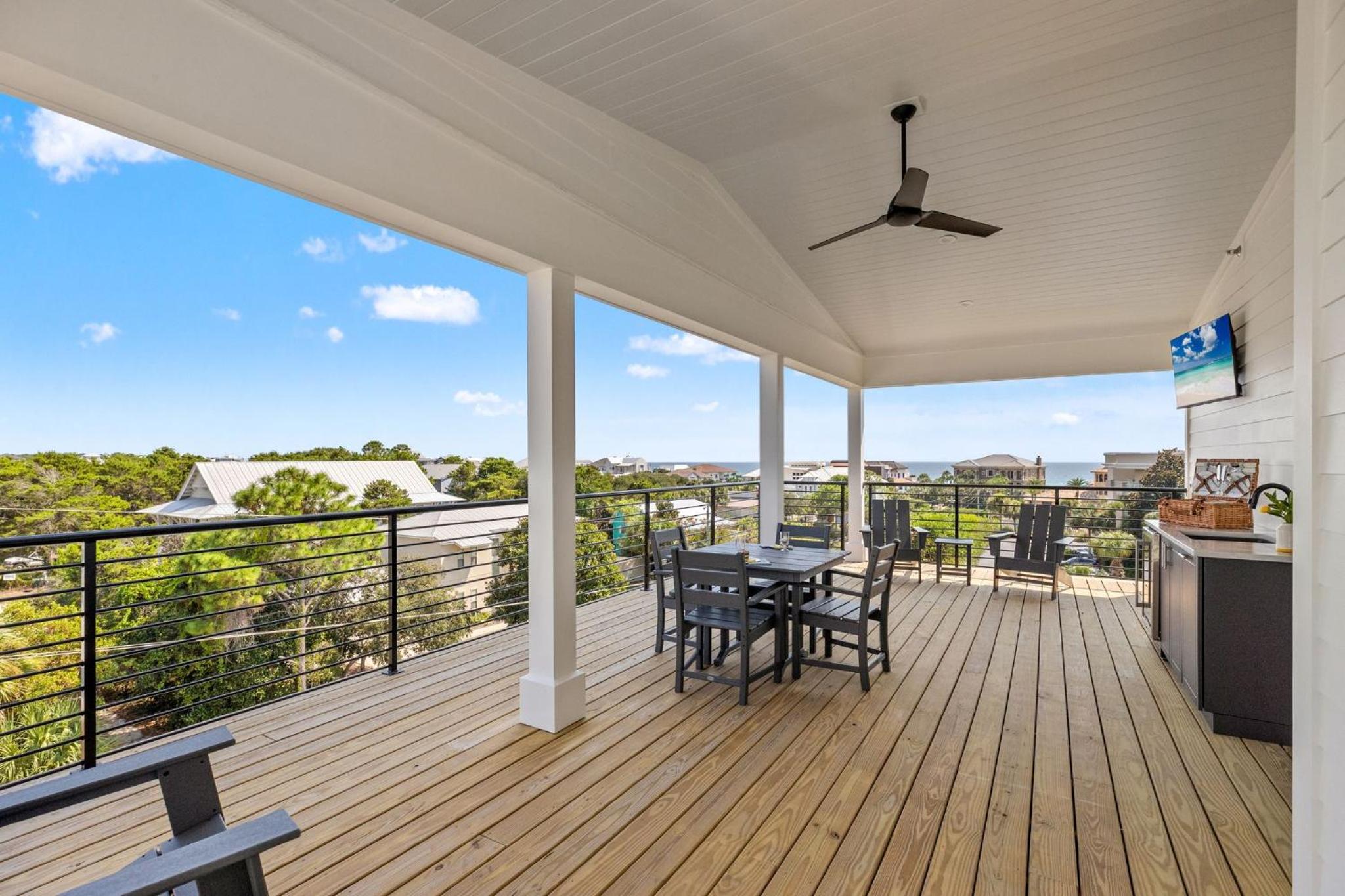 BRAND NEW Coastal Modern Beach Retreat w/ Private Pool, 1 Minute to the Beach