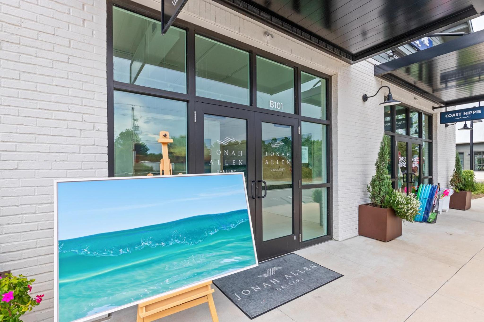 BRAND NEW Coastal Modern Beach Retreat w/ Private Pool, 1 Minute to the Beach