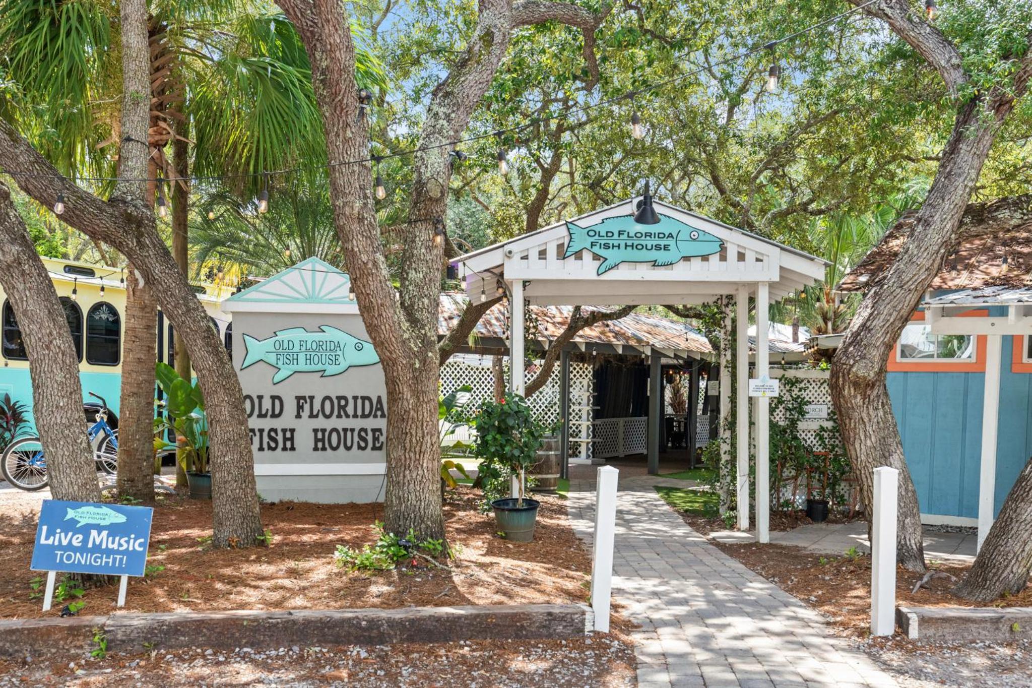 BRAND NEW Coastal Modern Beach Retreat w/ Private Pool, 1 Minute to the Beach