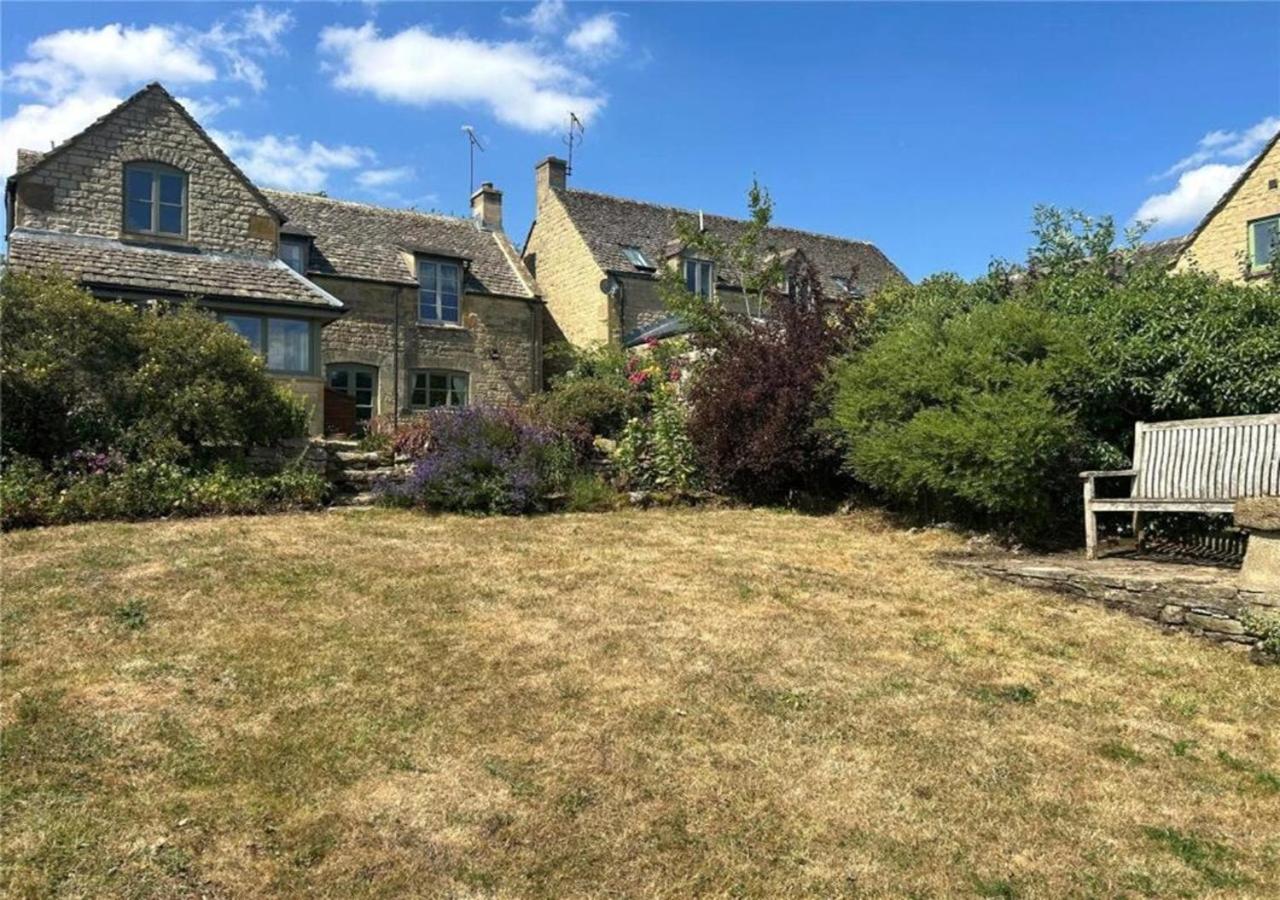 Traditional Cotswold escape with garden and fireplace