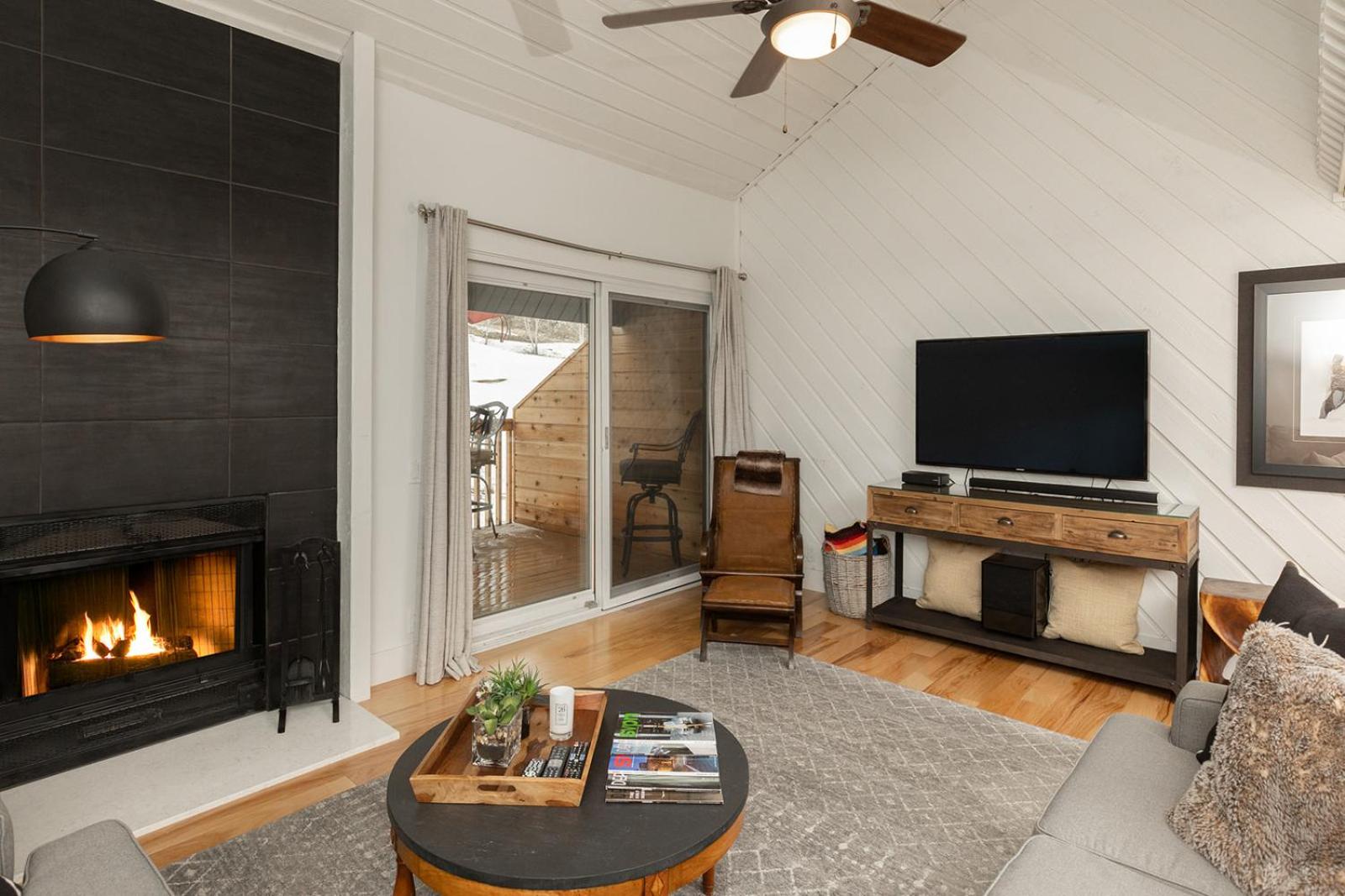 Sunburst in Sun Valley! Modern Family Getaway in Elkhorn