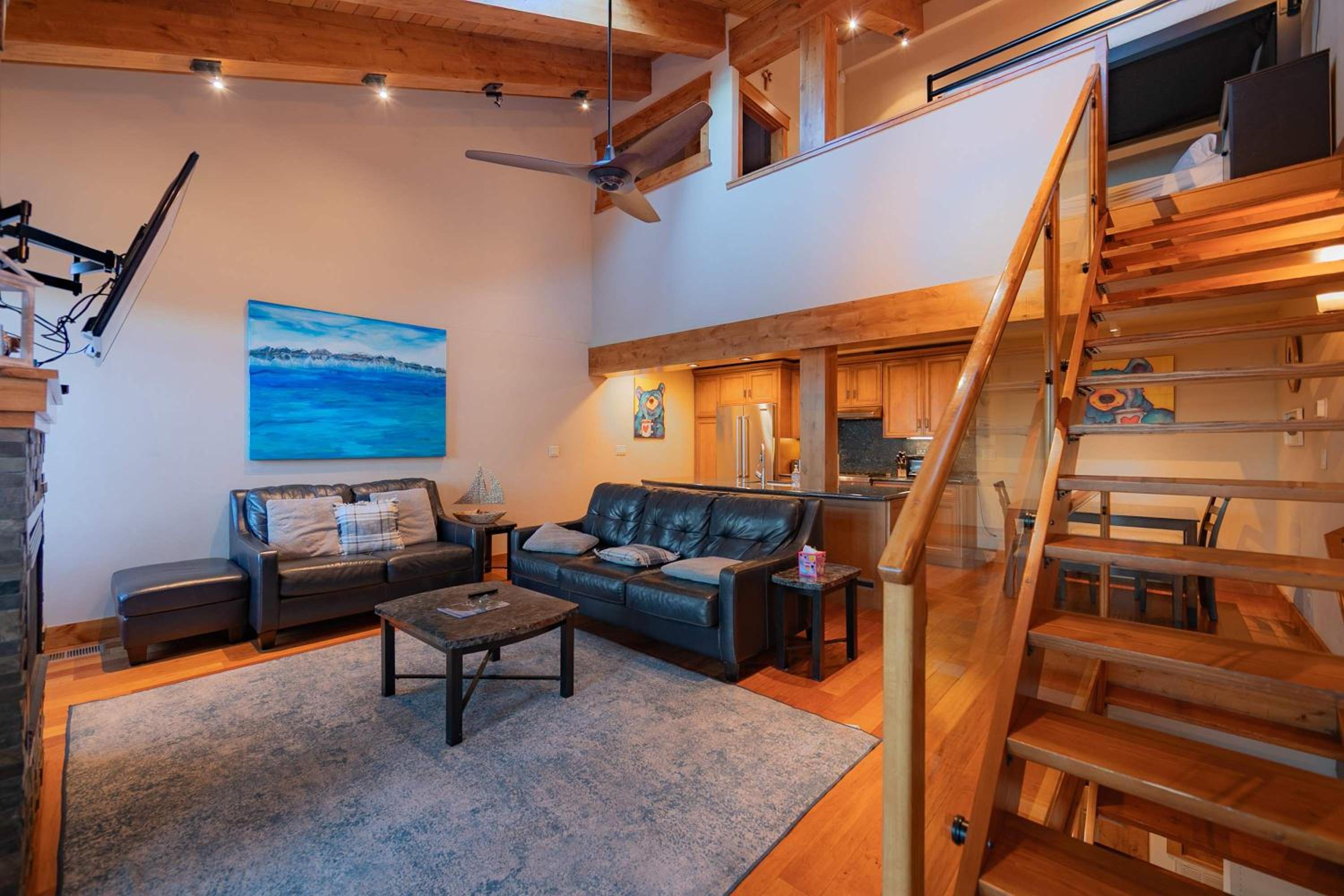 Aspen Edge Lakefront and Loft