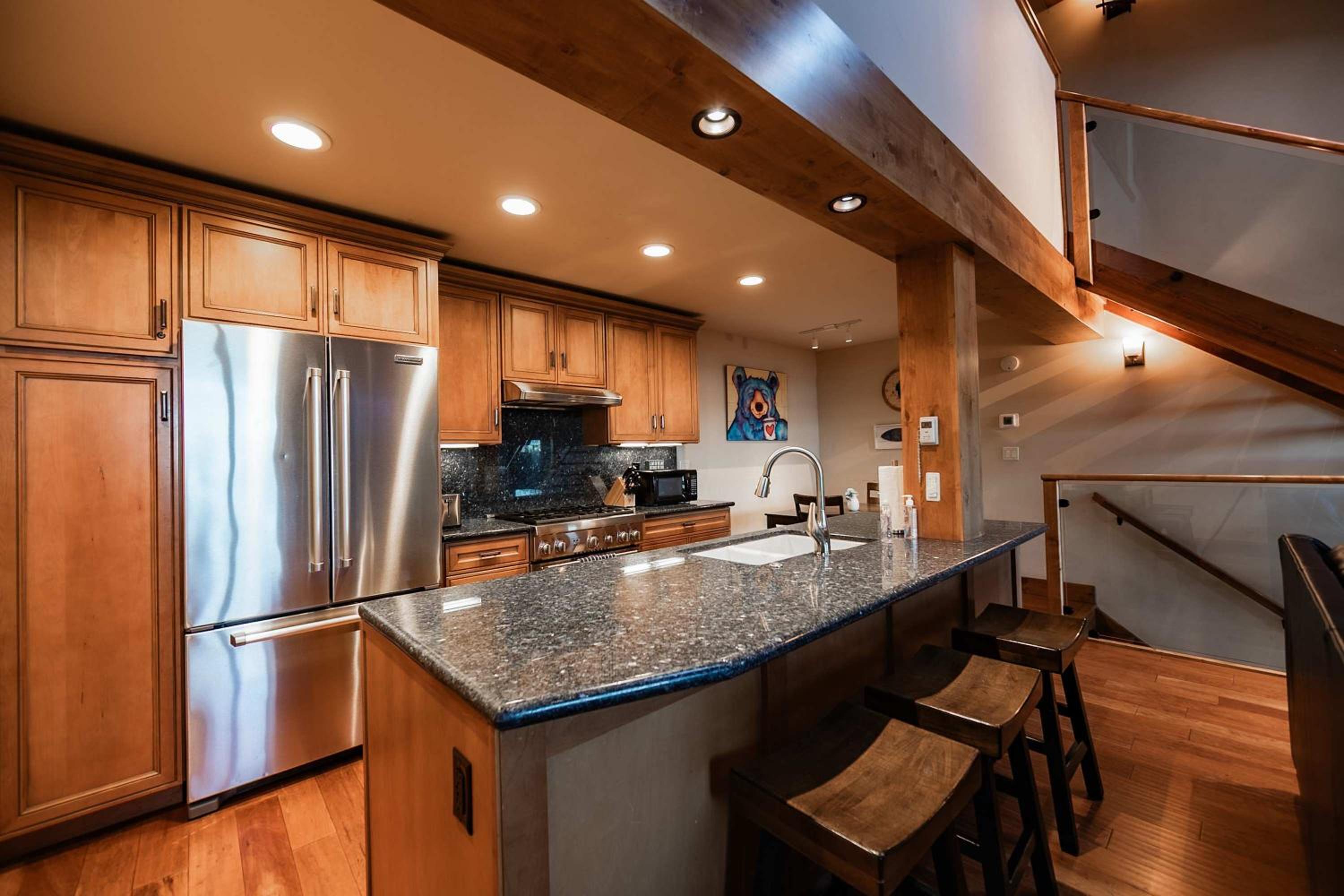 Aspen Edge Lakefront and Loft