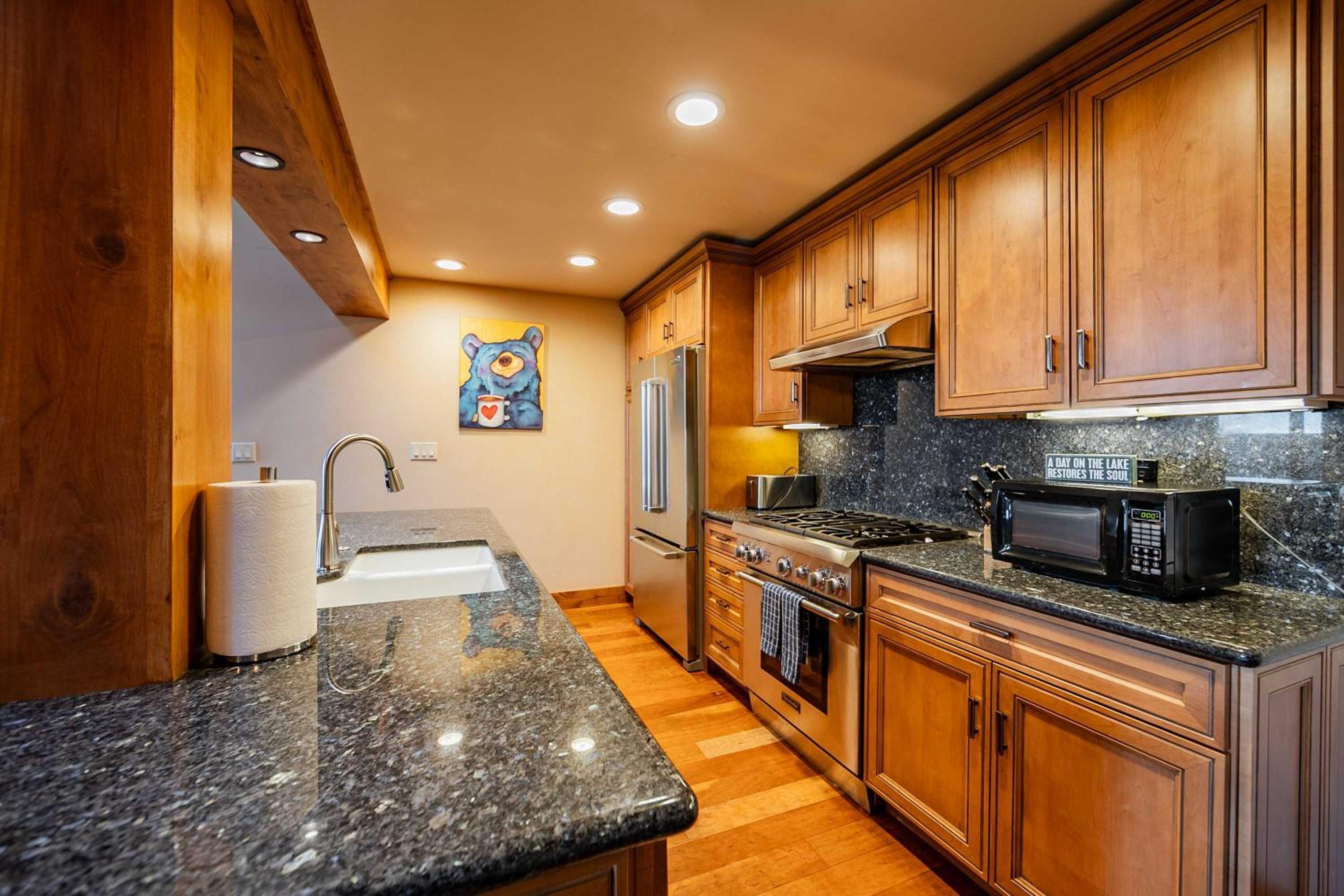 Aspen Edge Lakefront and Loft