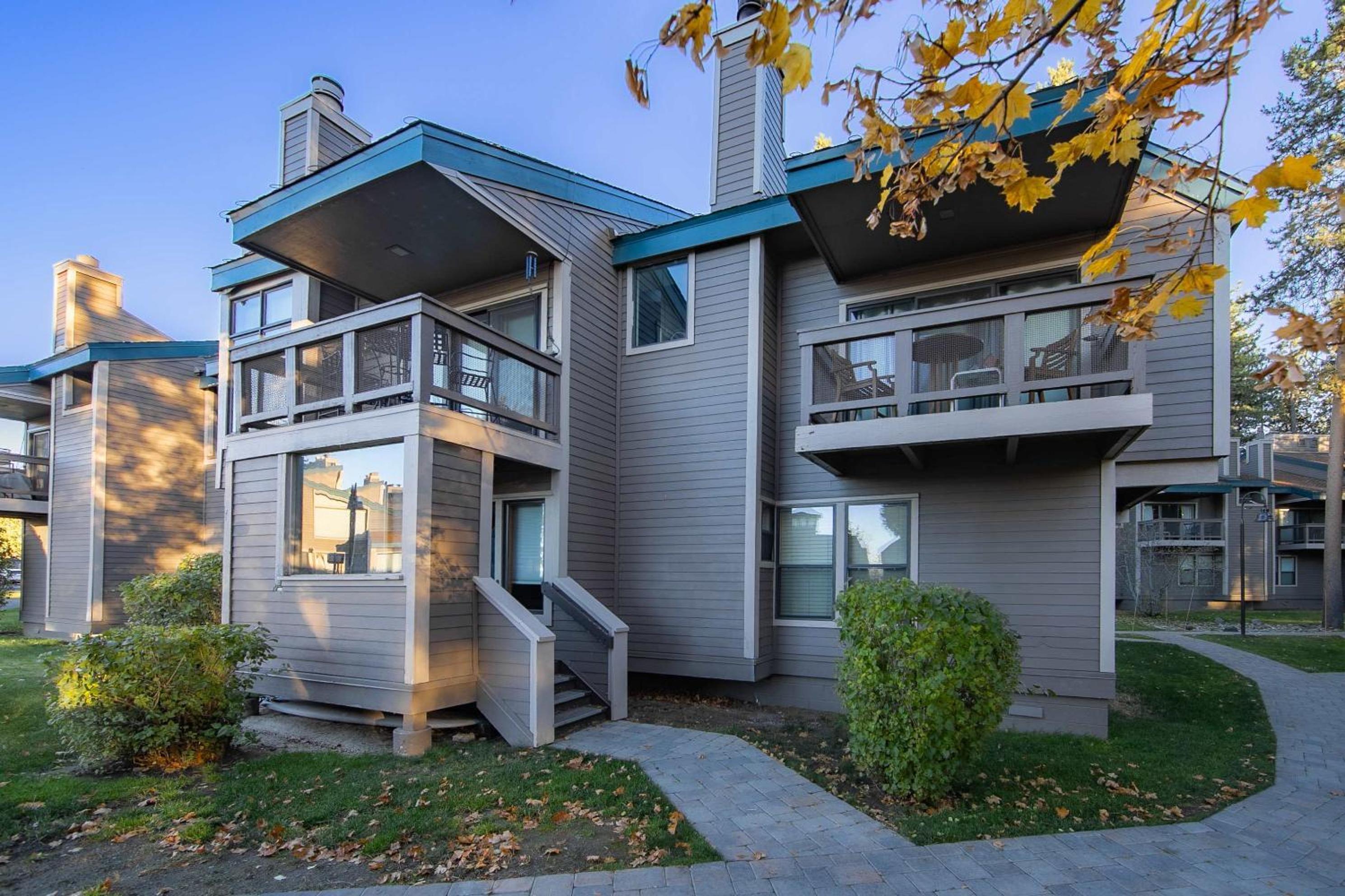 Aspen Edge Lakefront and Loft
