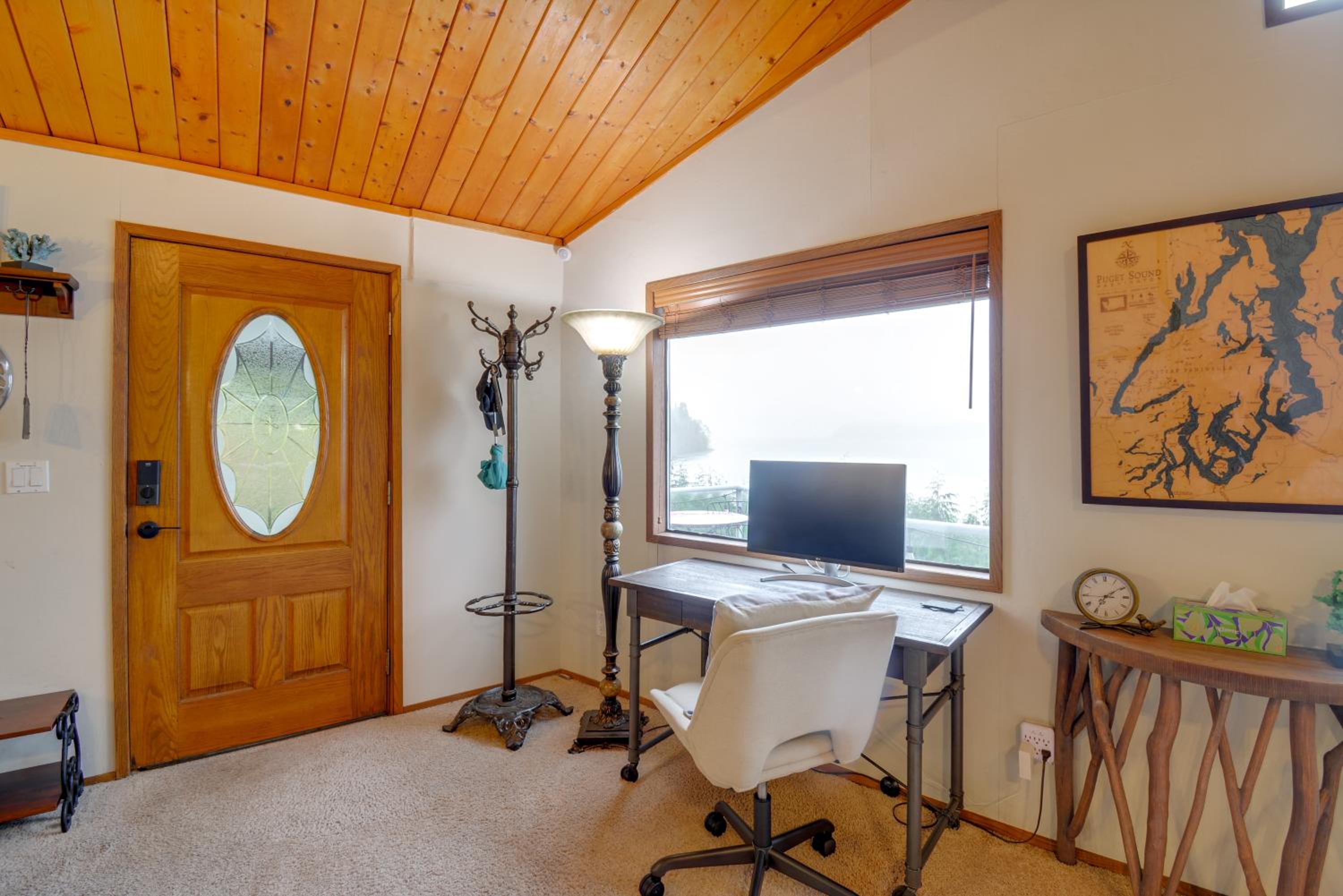Steps to Beach Scenic Escape in Port Orchard!