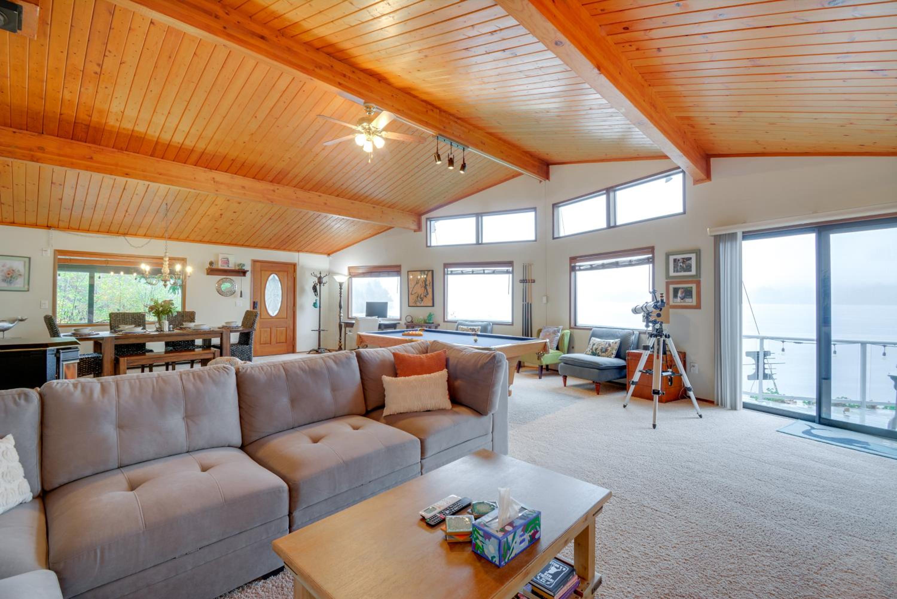 Steps to Beach Scenic Escape in Port Orchard!