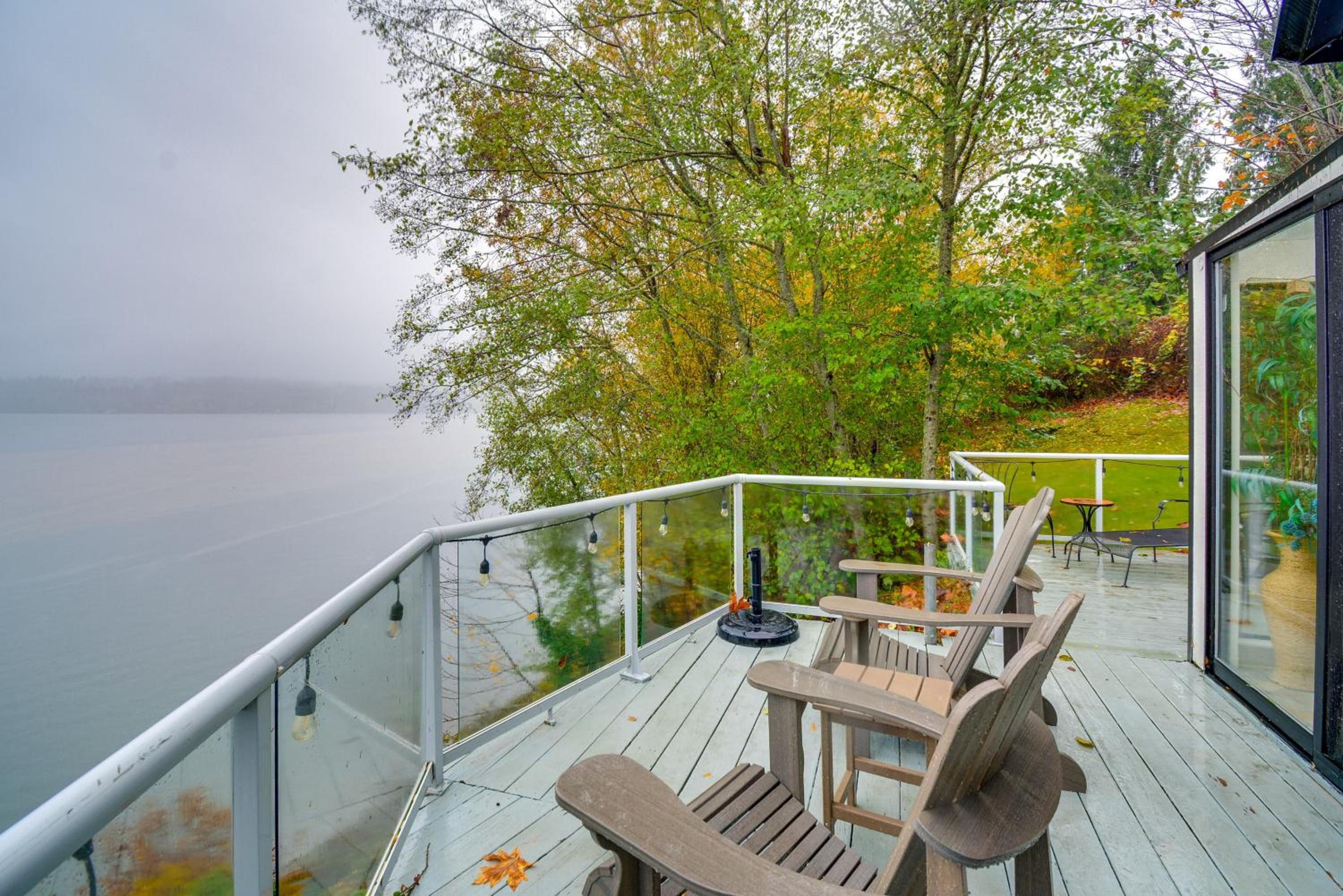 Steps to Beach Scenic Escape in Port Orchard!