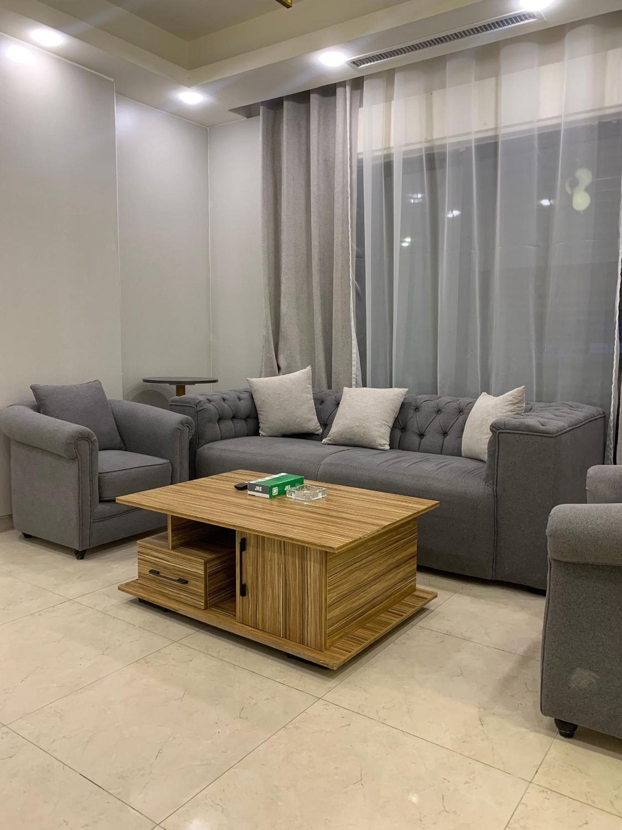 Luxurious 3 Bedroom Apartment in Heart of Amman