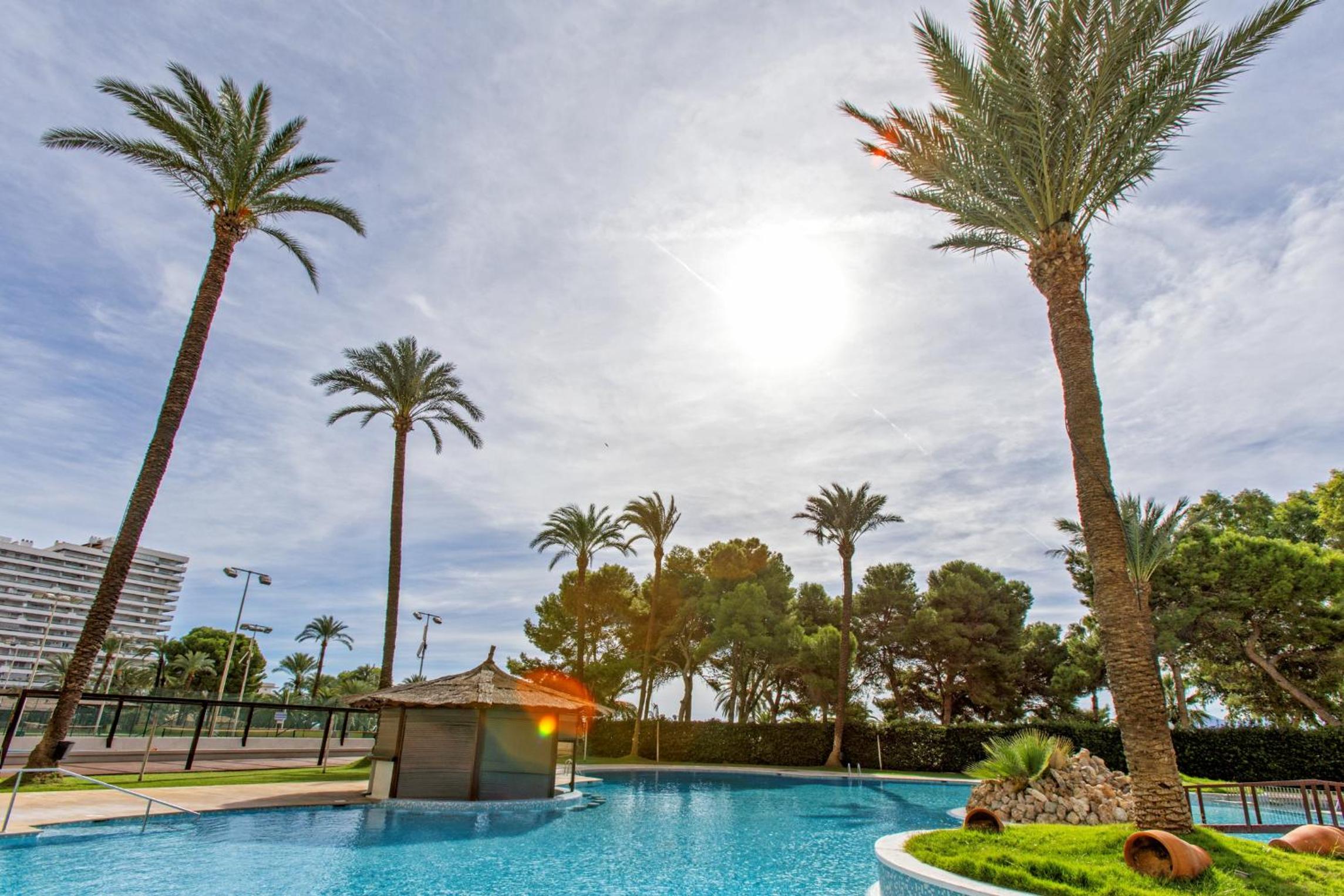 Florazar 2 Pool & Private Balcony
