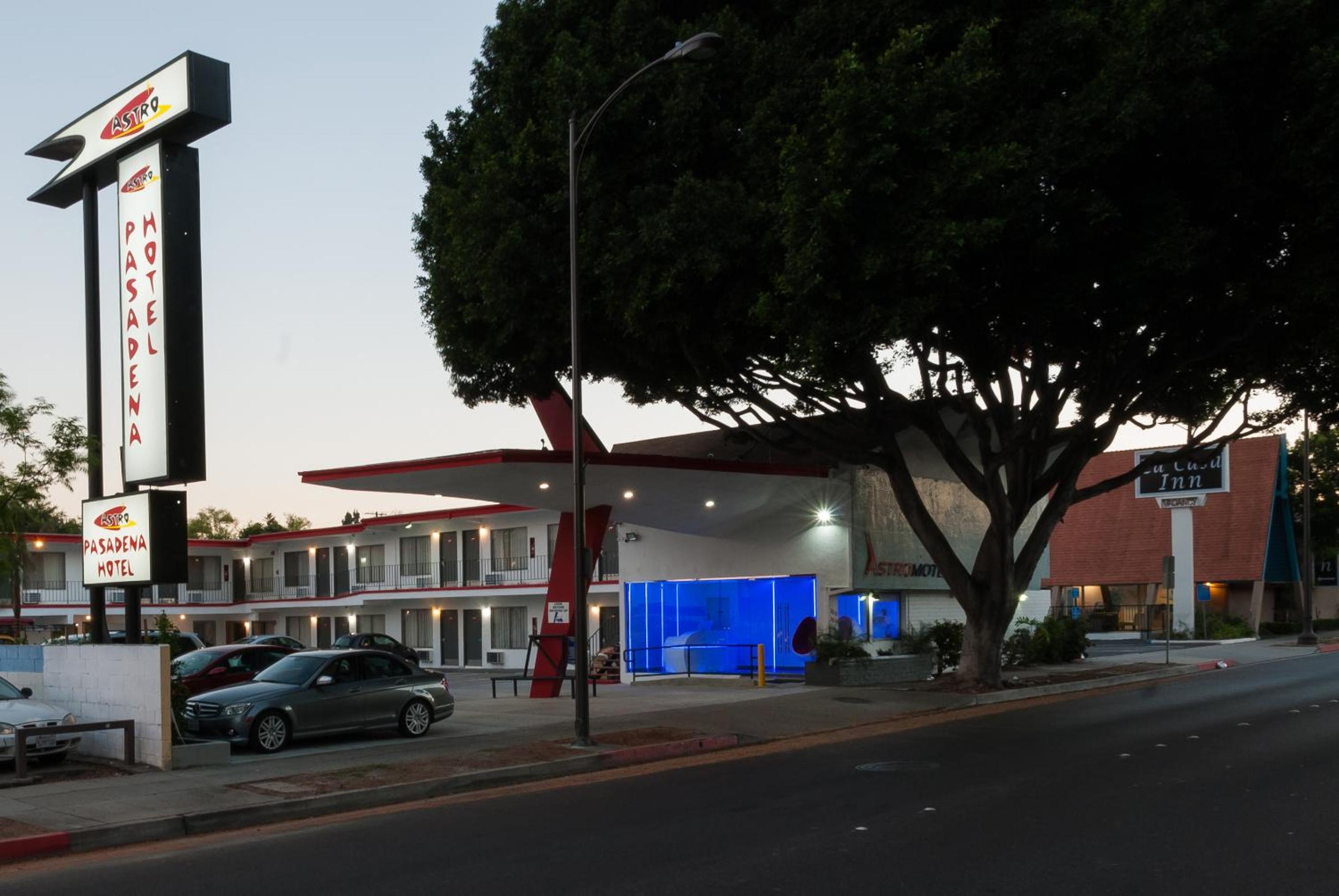 Astro Pasadena Hotel - Property Image 4