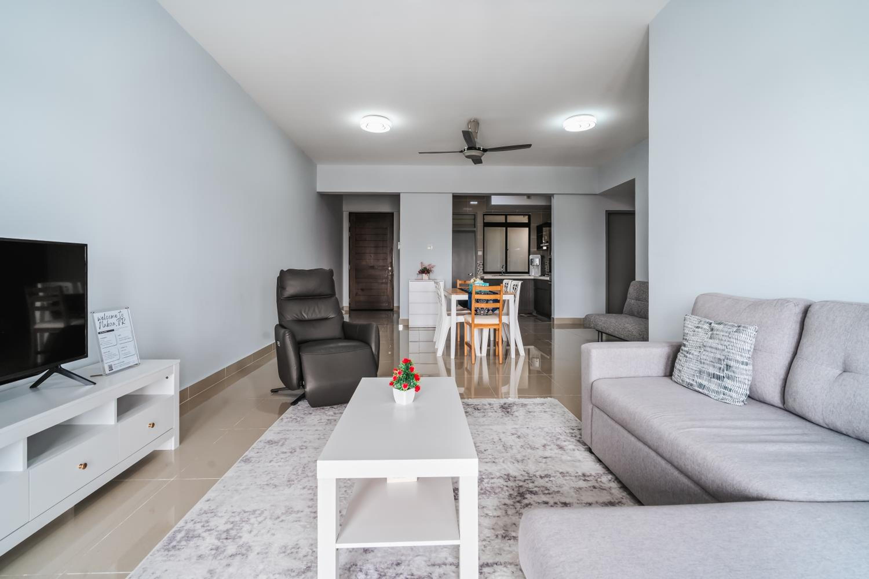 The One by Nakza Stays, Lakeview Suites Putrajaya