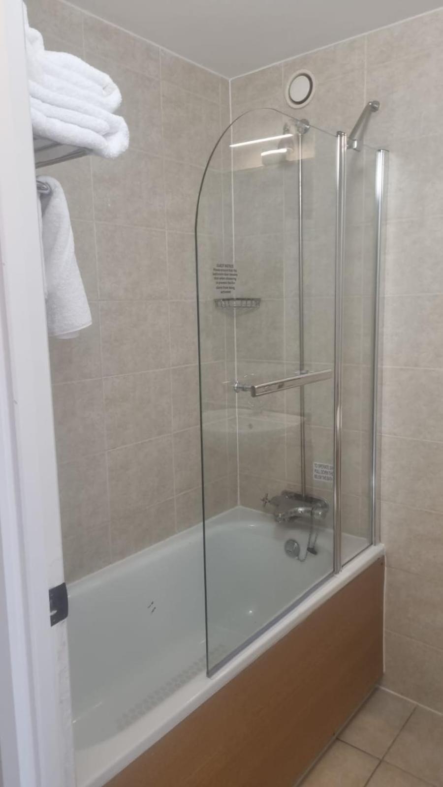 Wigan Oak Hotel view 5