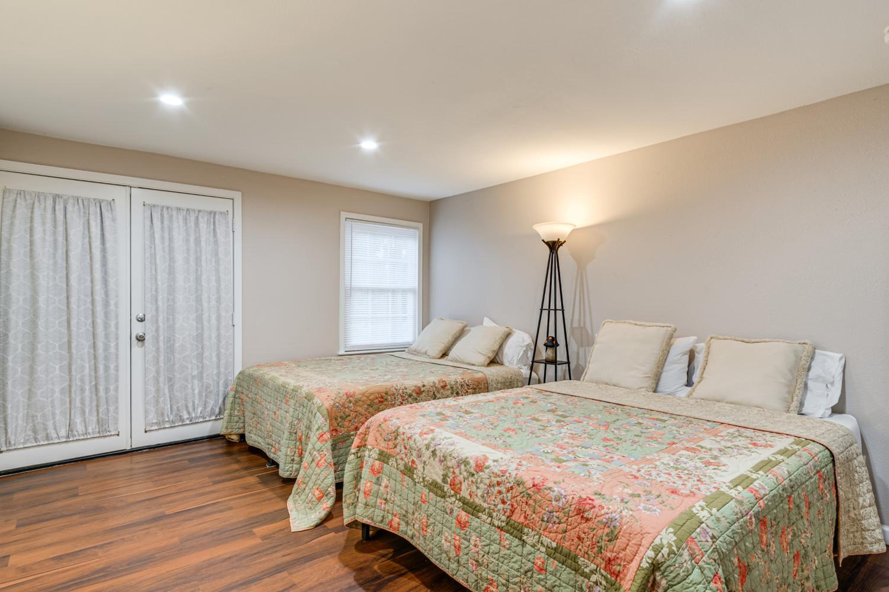Hike and Relax Tranquil Wooded Escape in Hockley