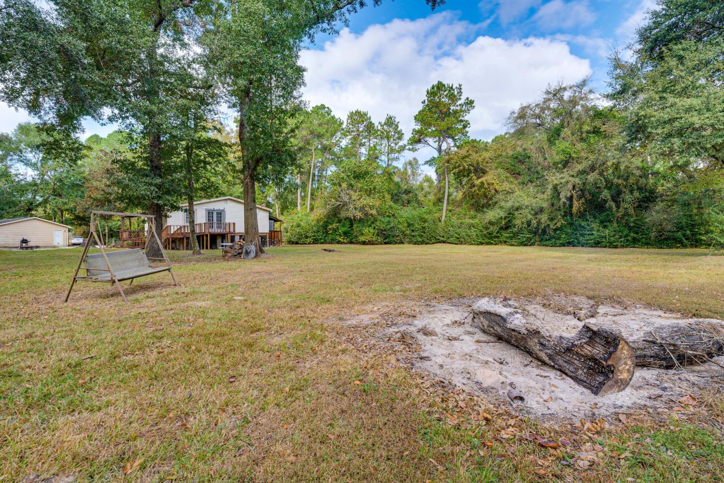 Hike and Relax Tranquil Wooded Escape in Hockley