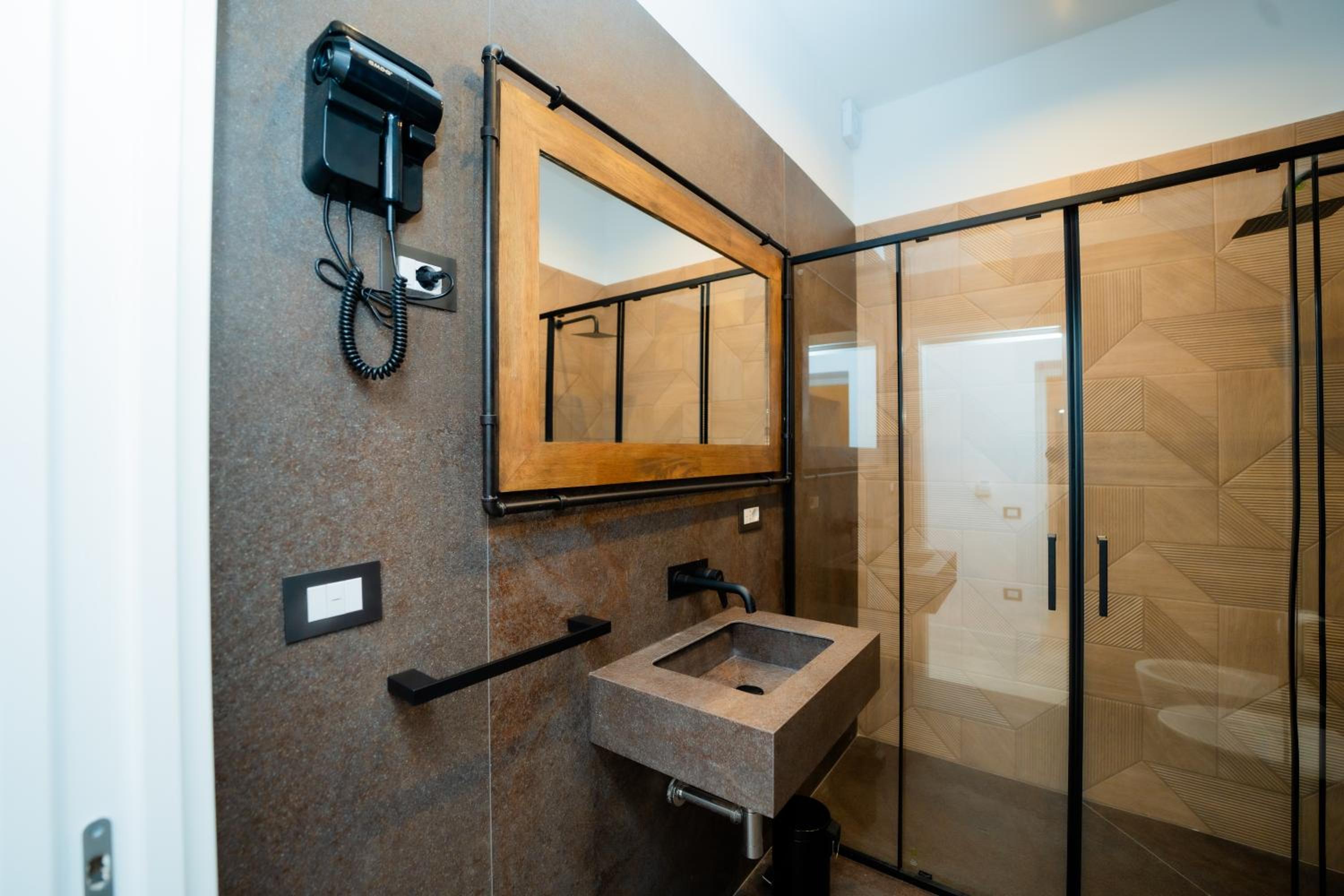Four Points Suites