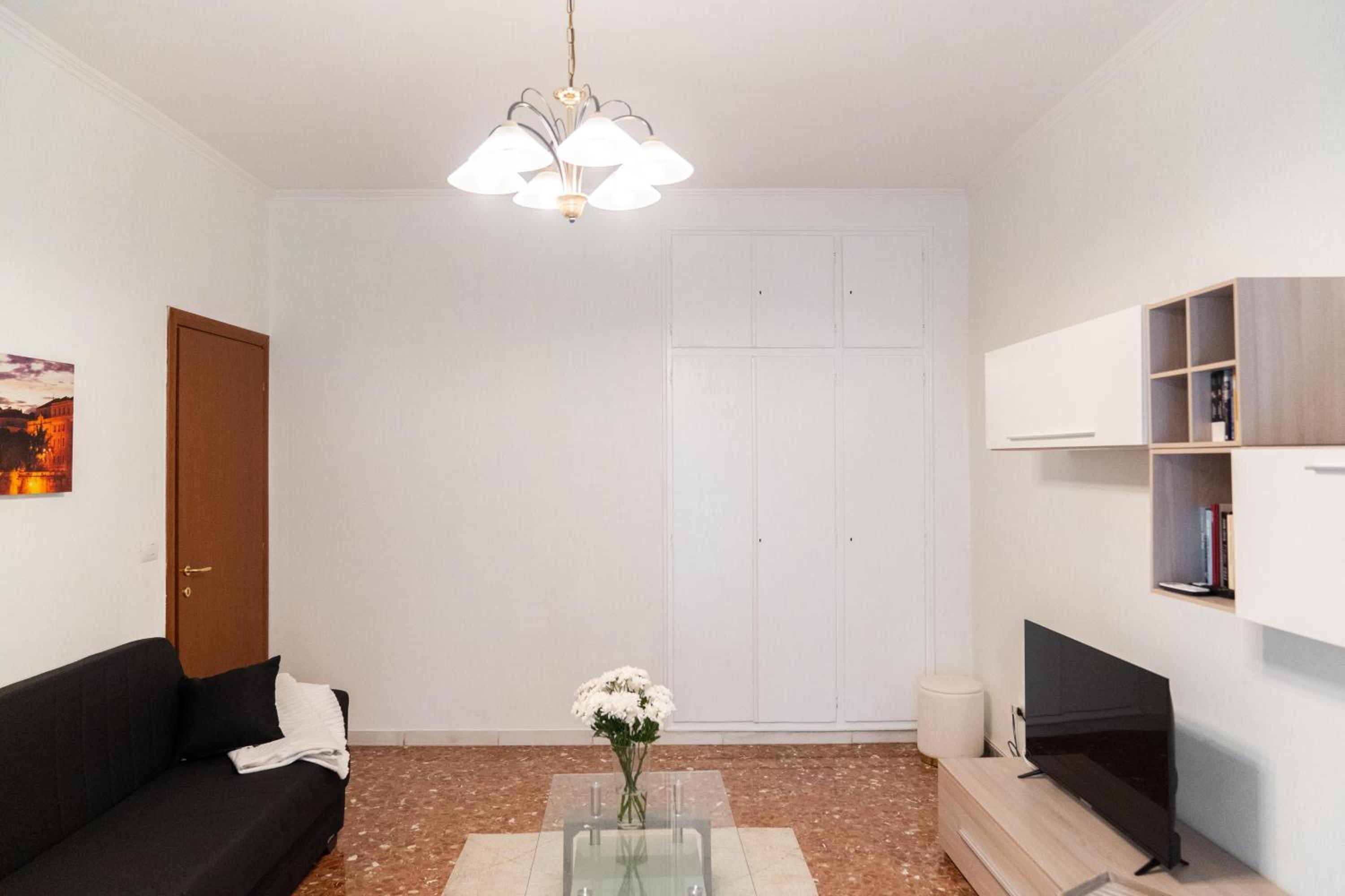 Whole apartment near main subway