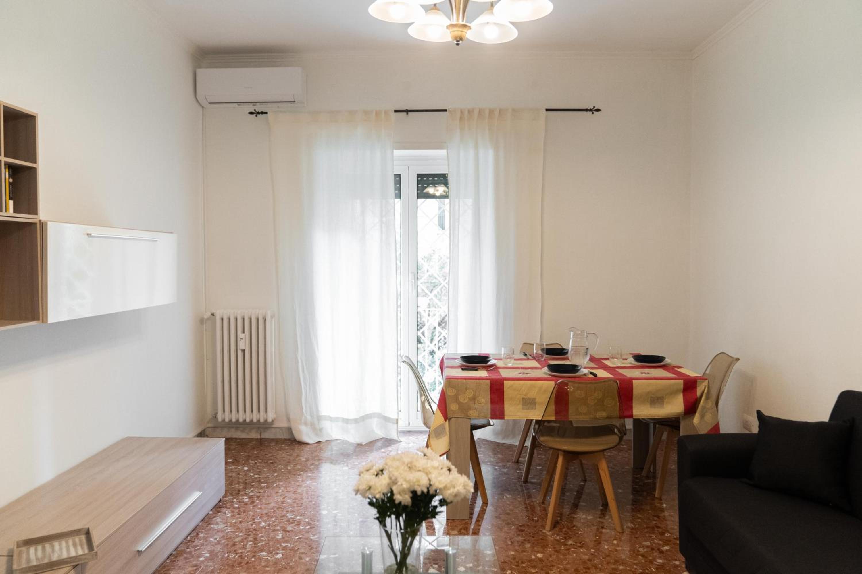 Whole apartment near main subway