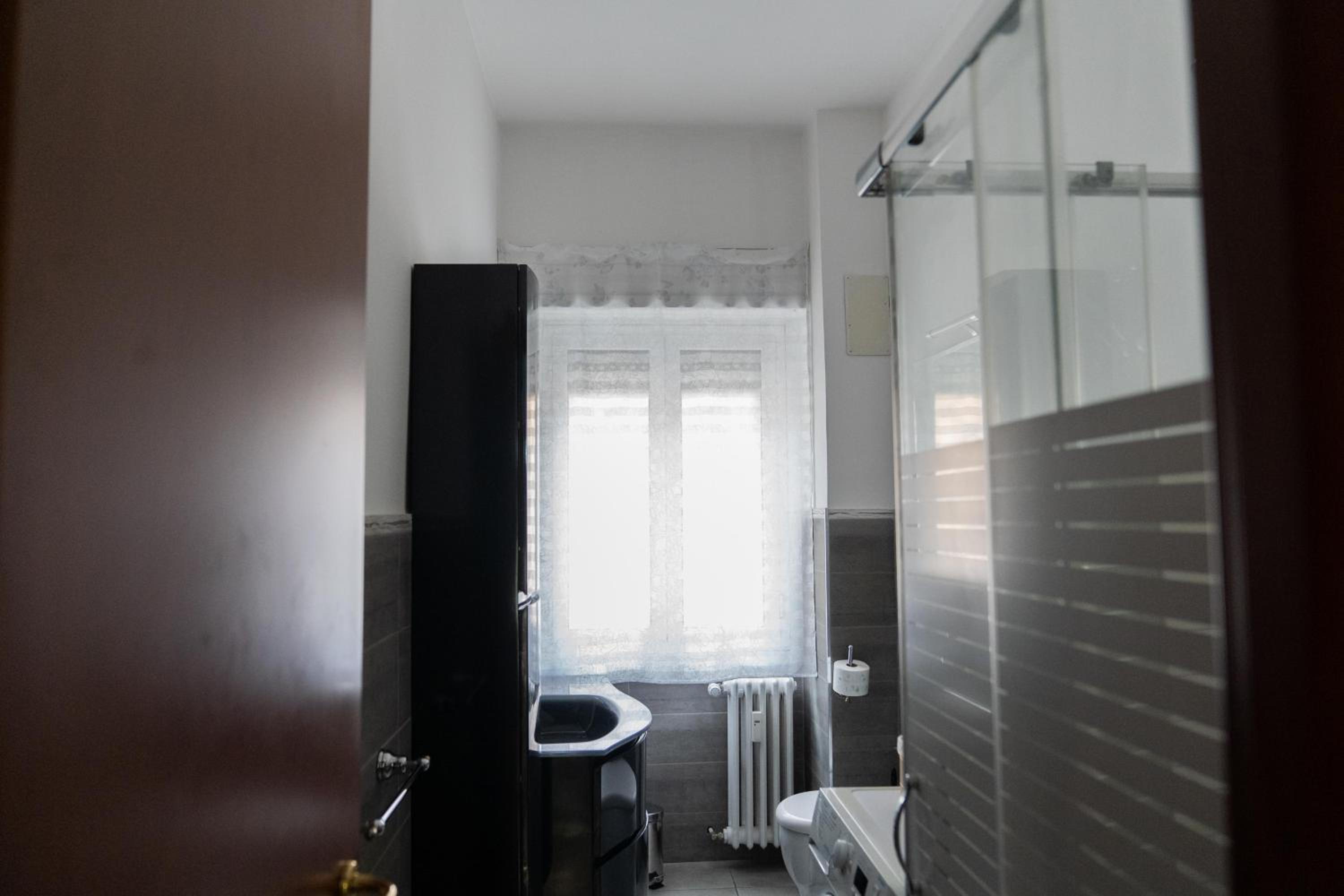 Whole apartment near main subway