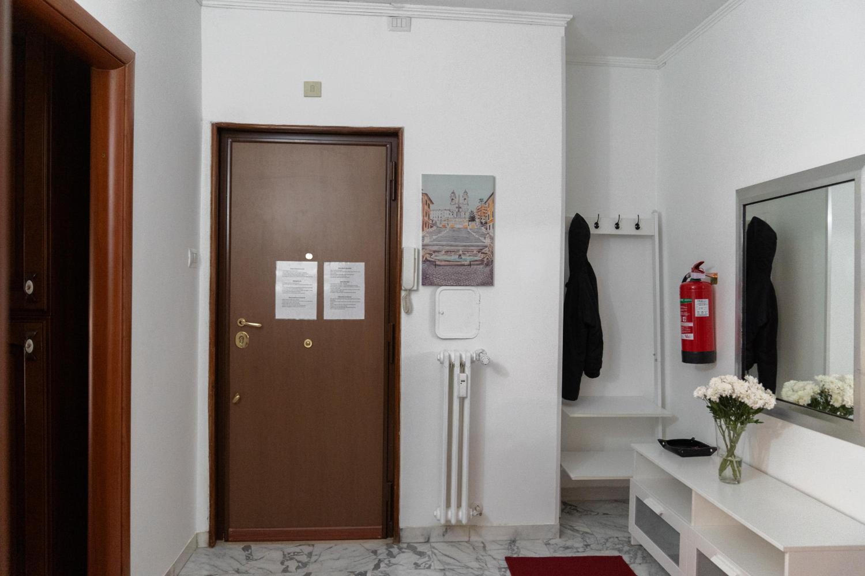 Whole apartment near main subway