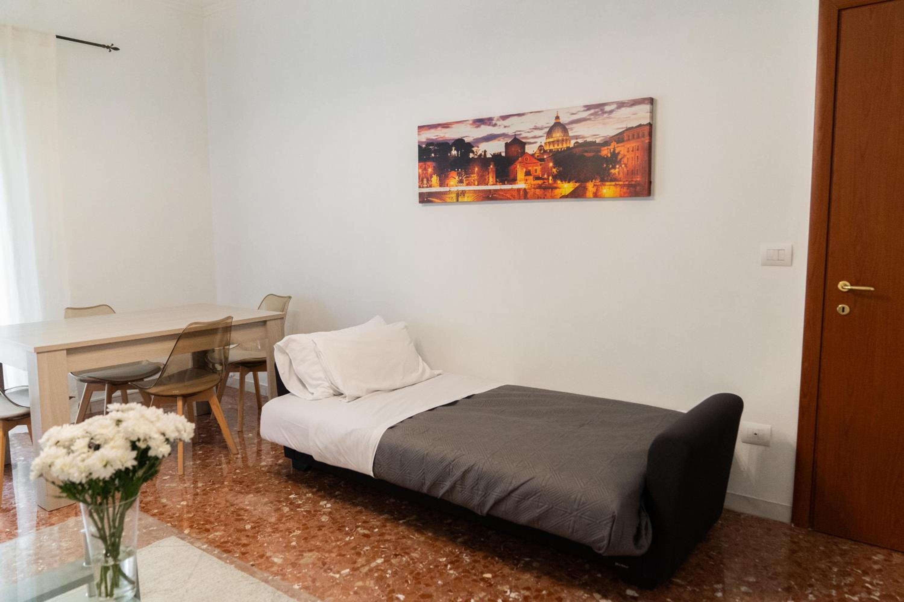 Whole apartment near main subway