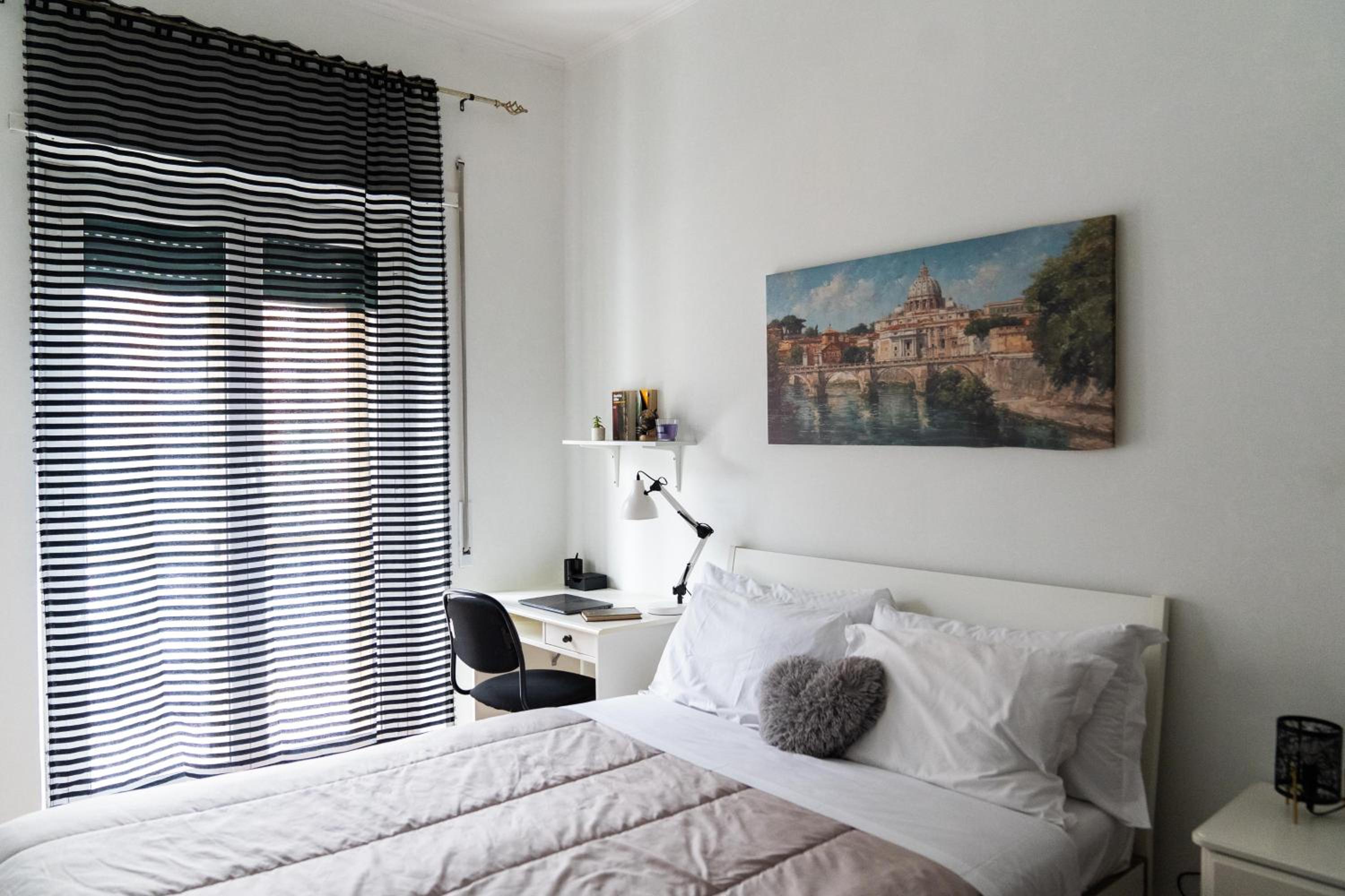 Whole apartment near main subway