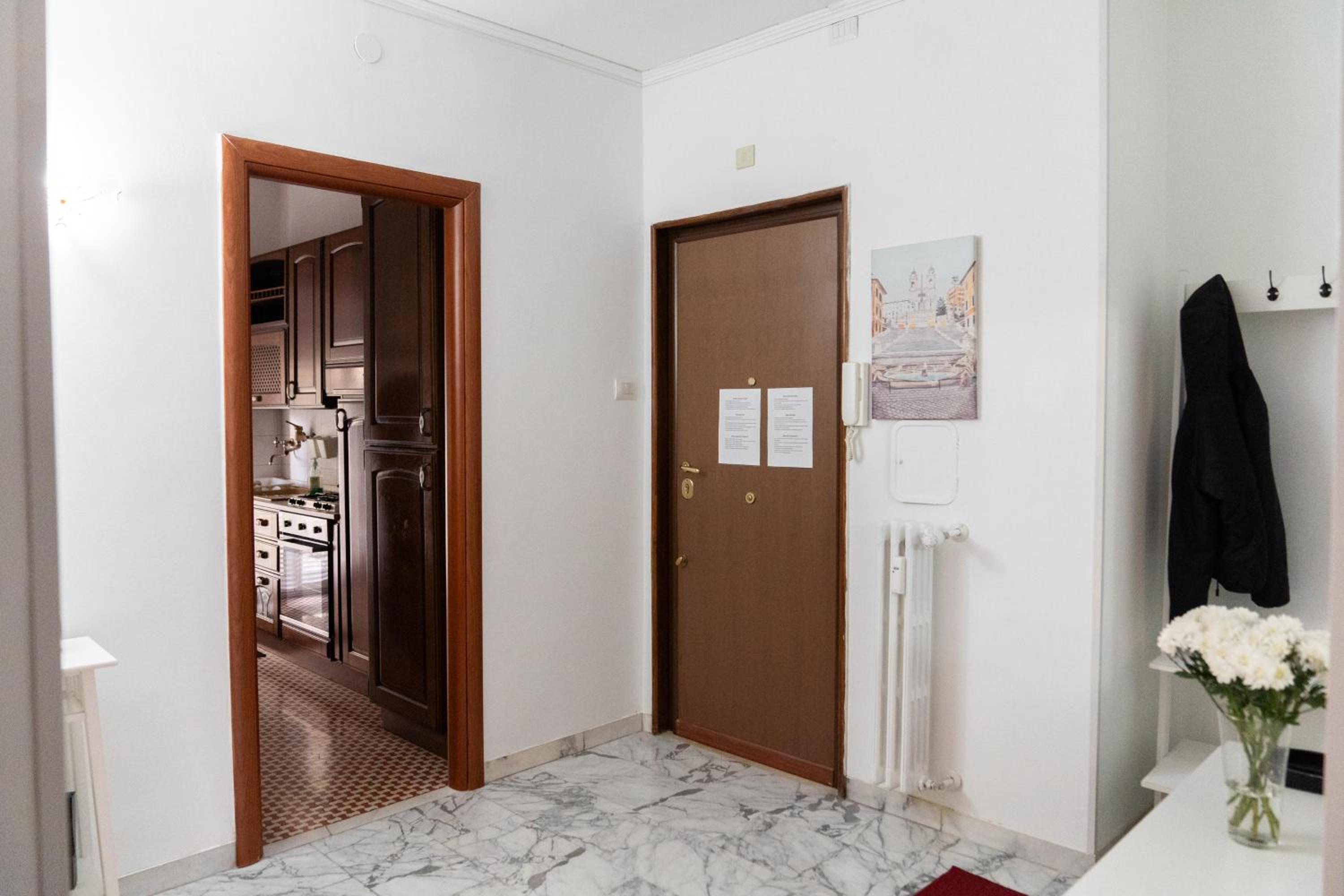 Whole apartment near main subway