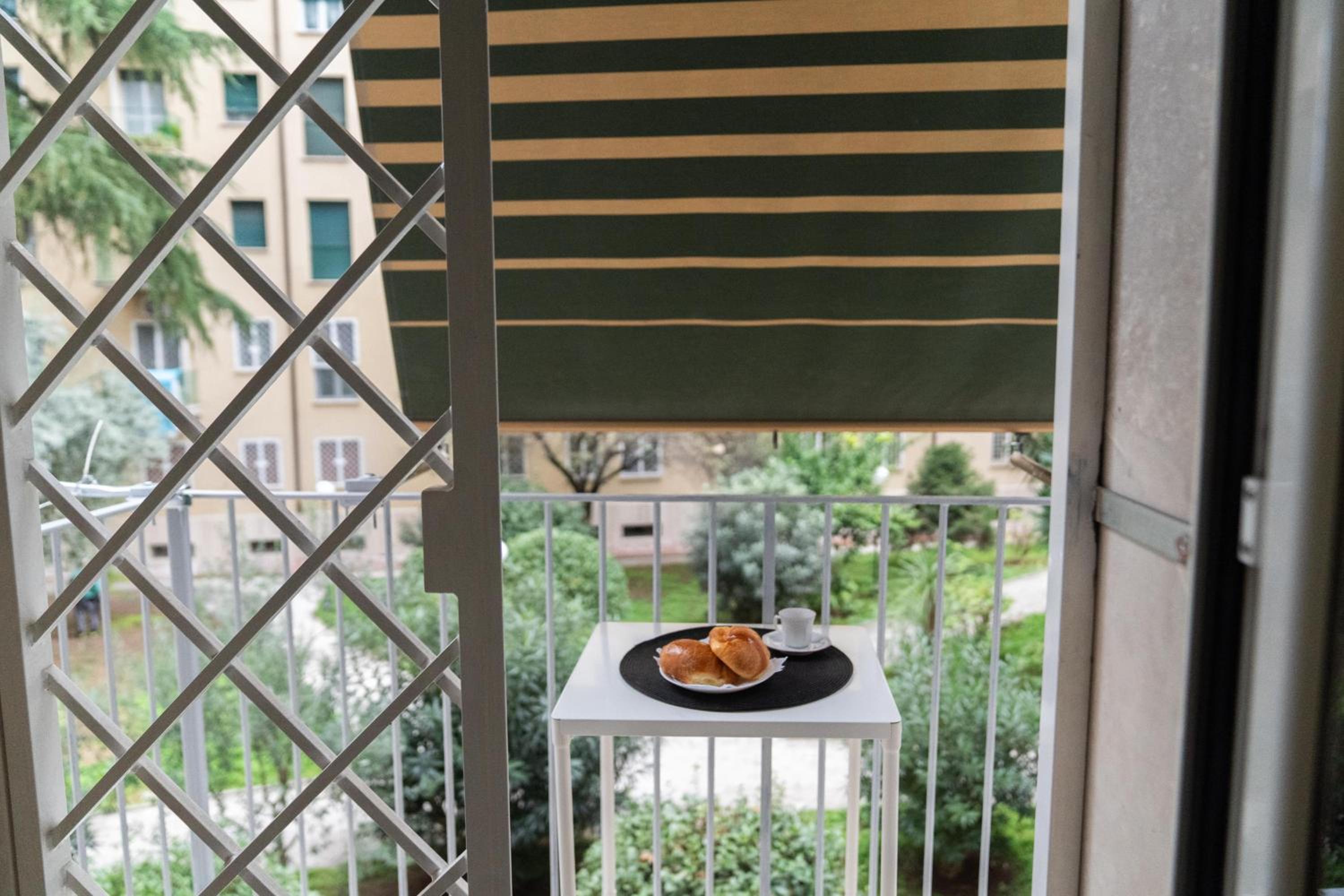 Whole apartment near main subway