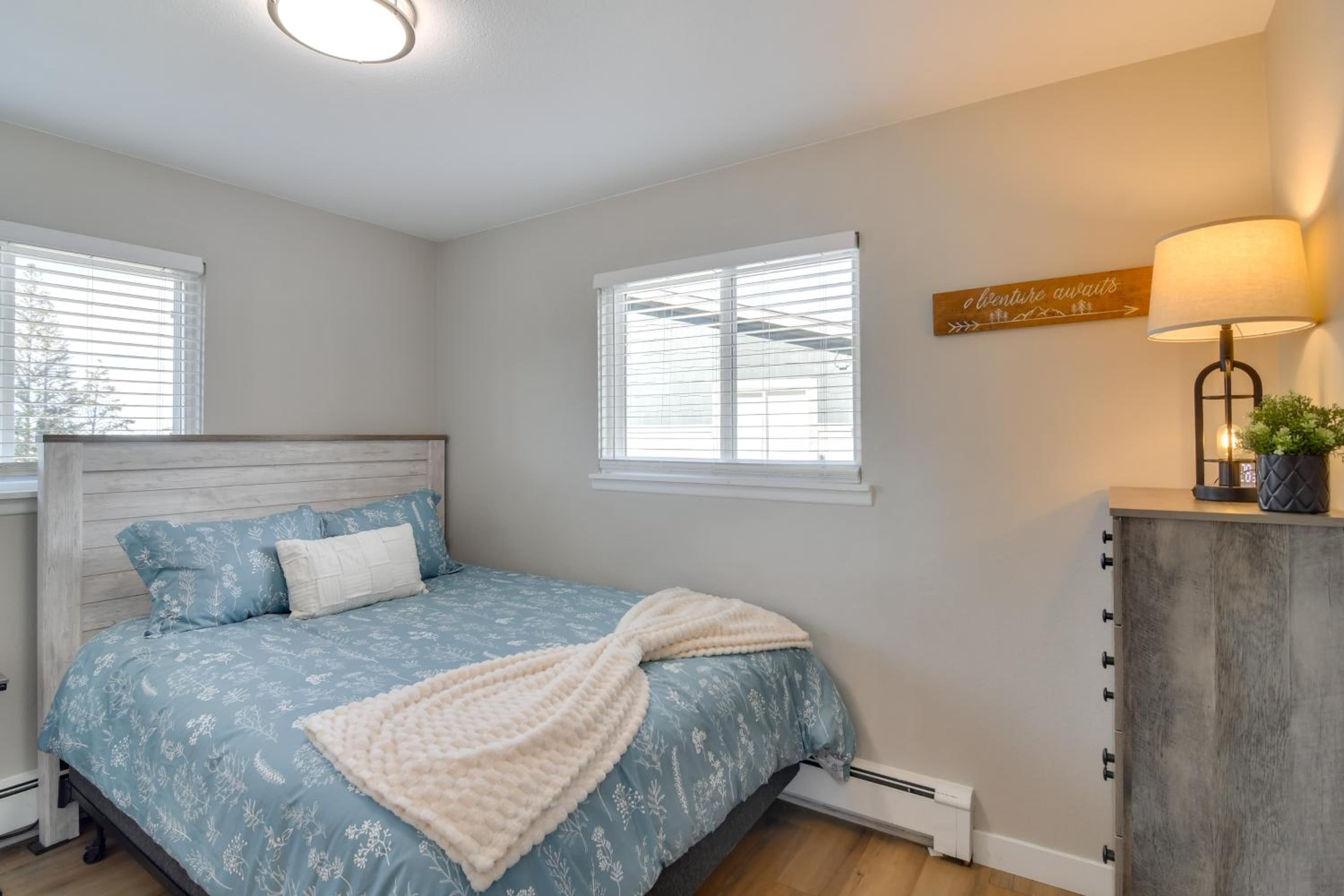 3BR Riverfront Retreat! Mtn Views, Community Perks