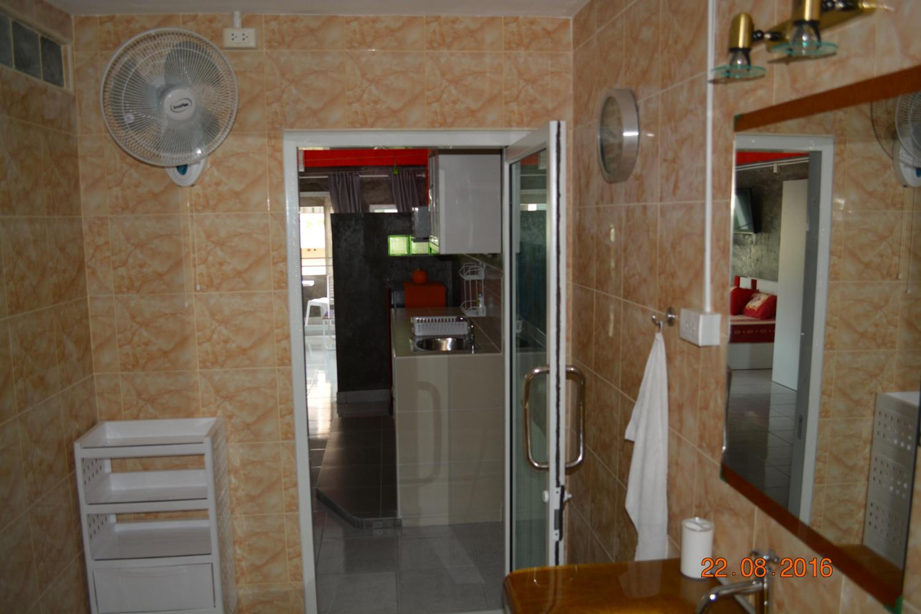 Photo 38