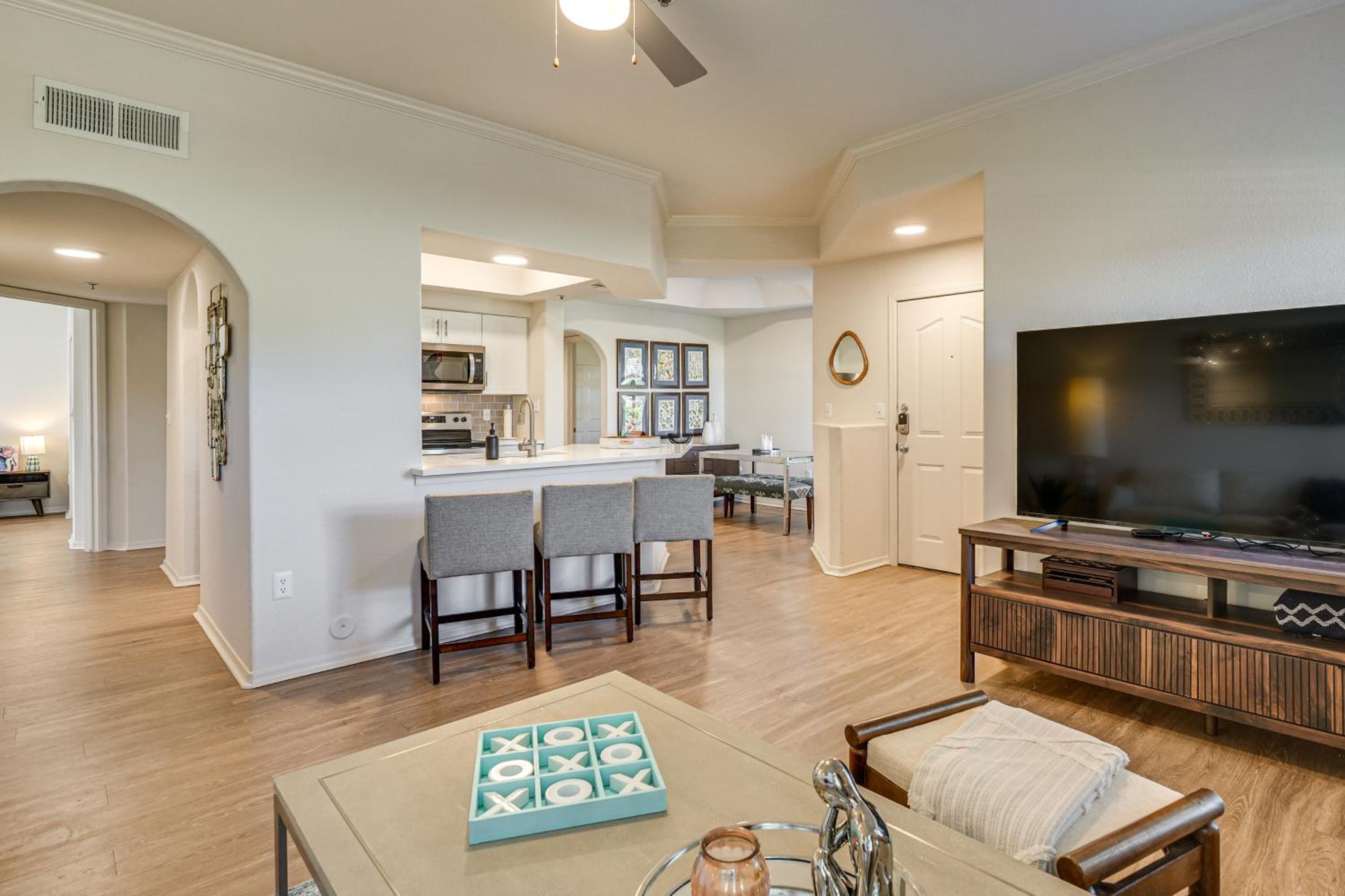 Patio and Community Perks Stylish Scottsdale Escape