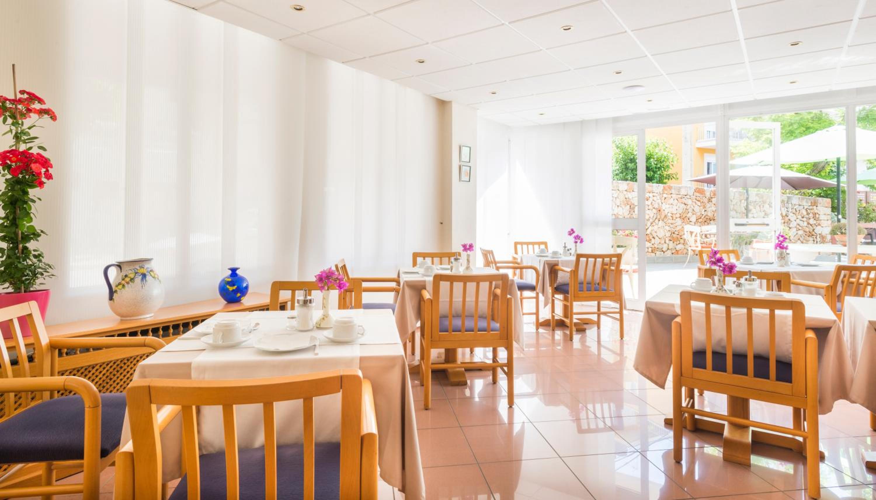 Hostal Residencia Sutimar
