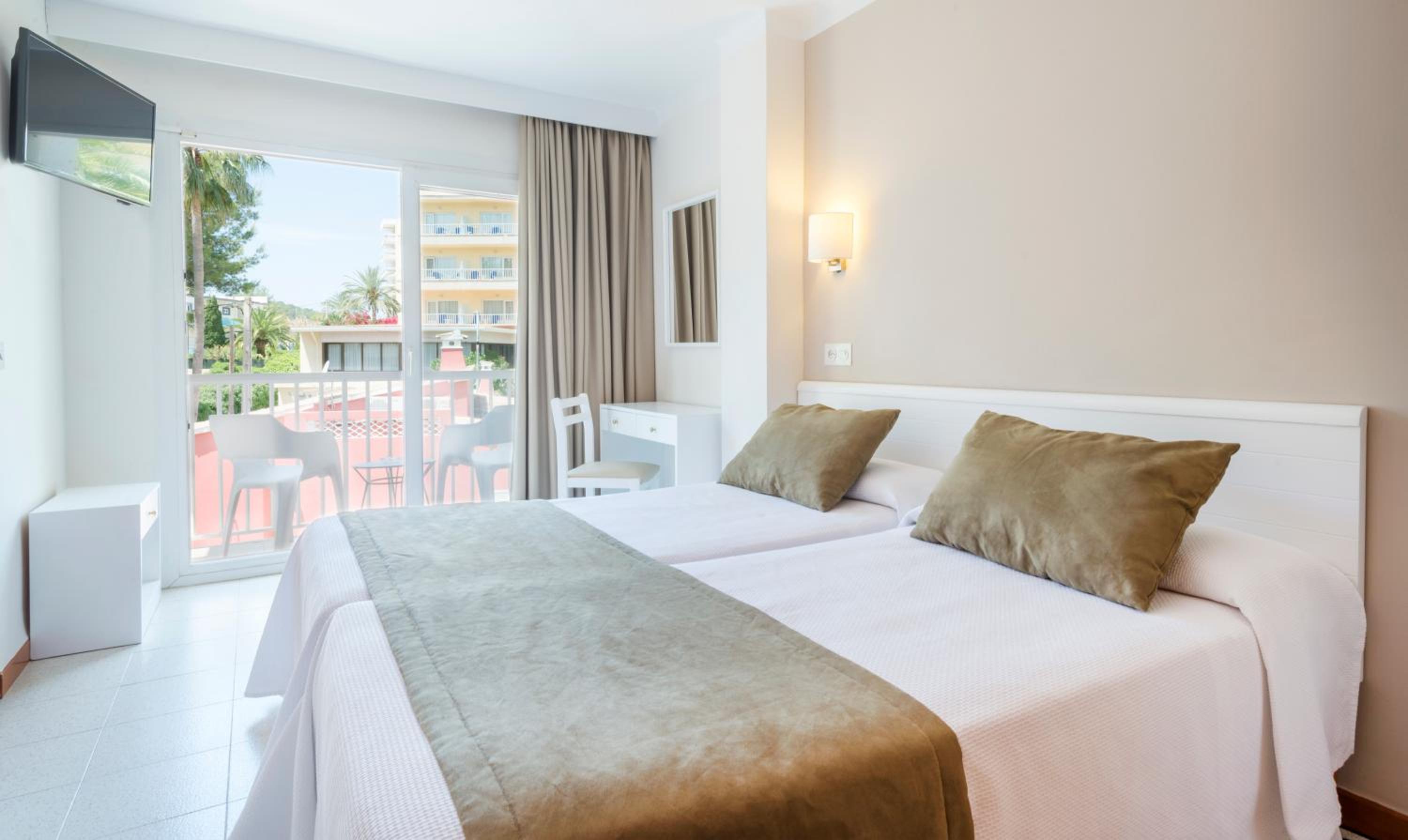 Hostal Residencia Sutimar