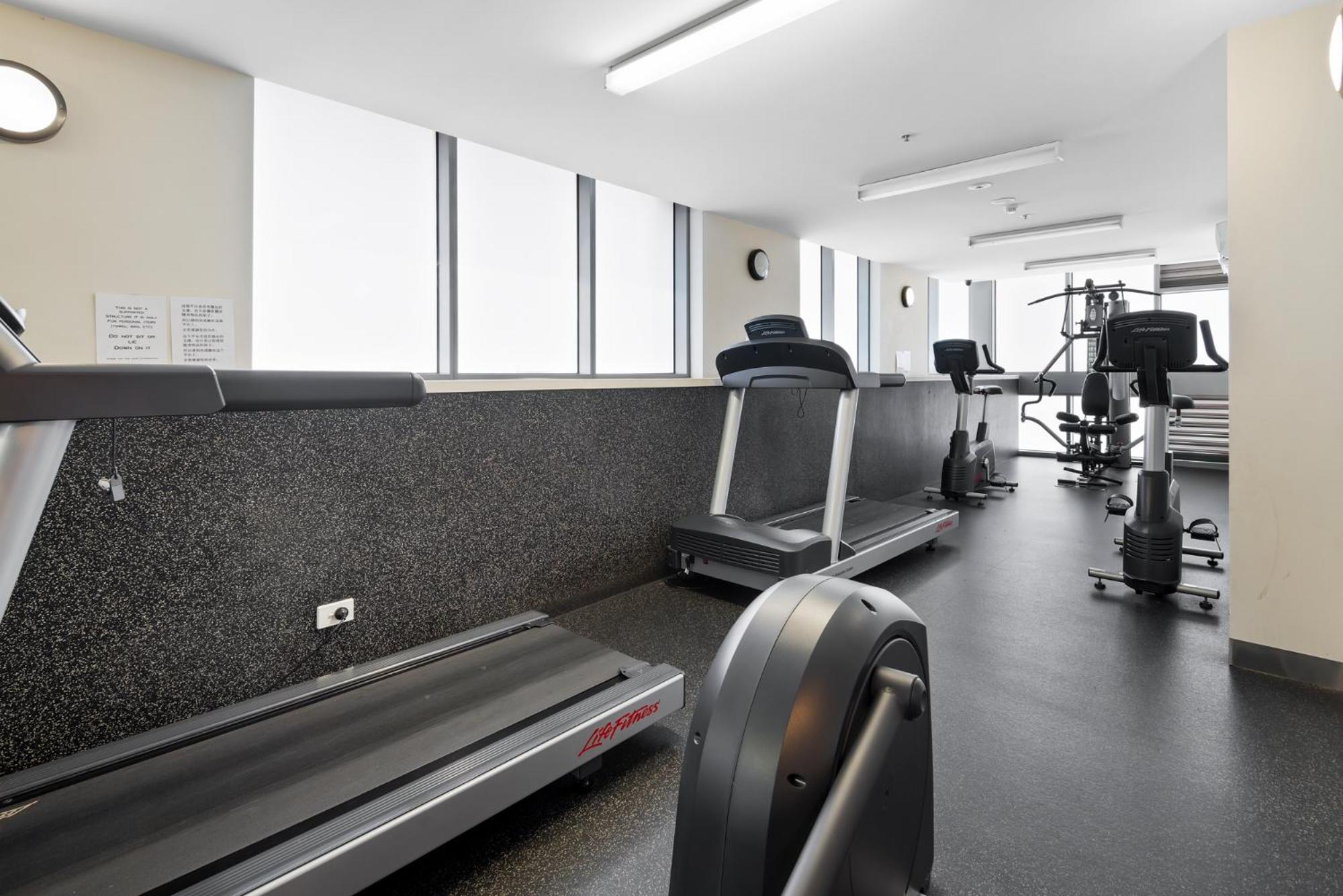 Modern City Convenience with Great Amenities