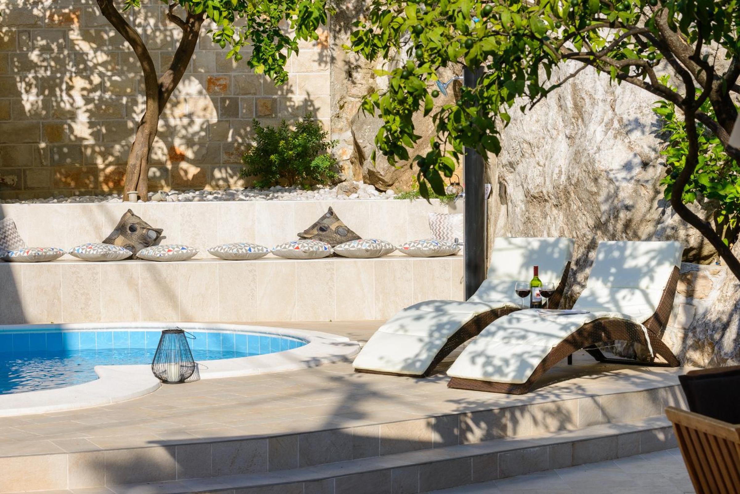 Villa Rose