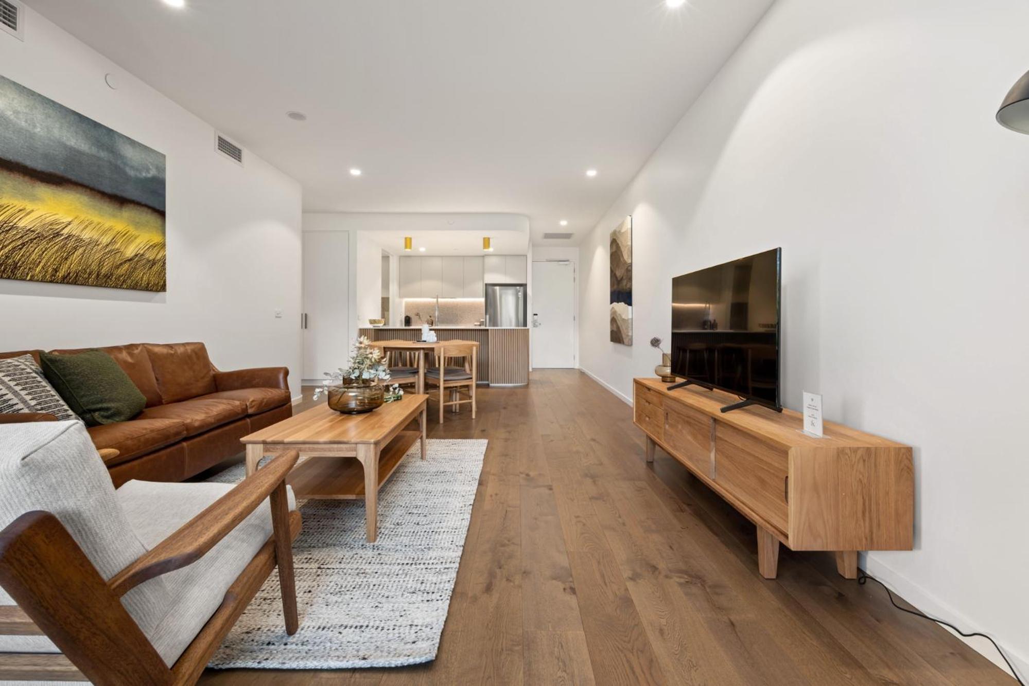 Luxe 2-Bed Inner-City Abode with Alfresco Dining