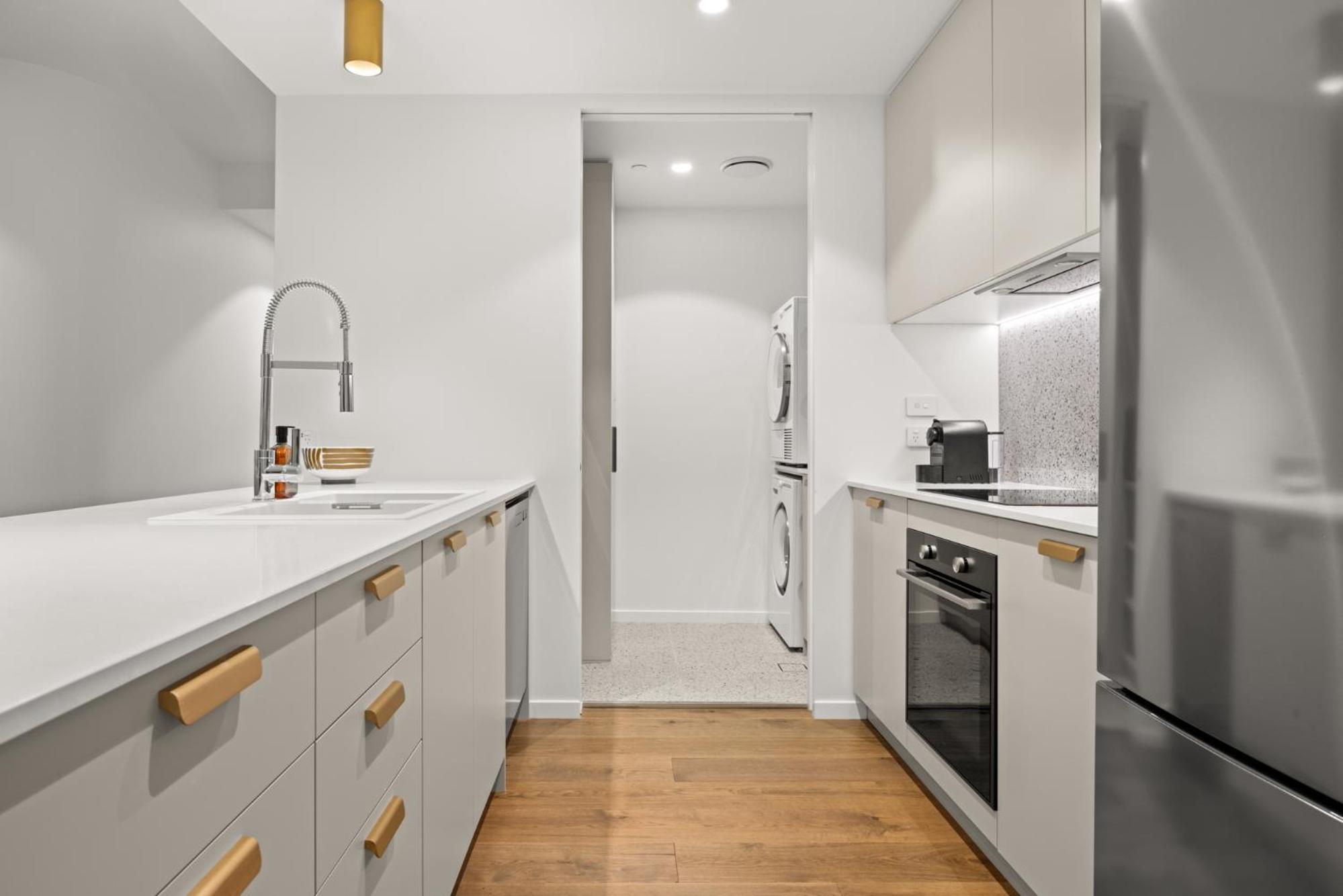 Luxe 2-Bed Inner-City Abode with Alfresco Dining