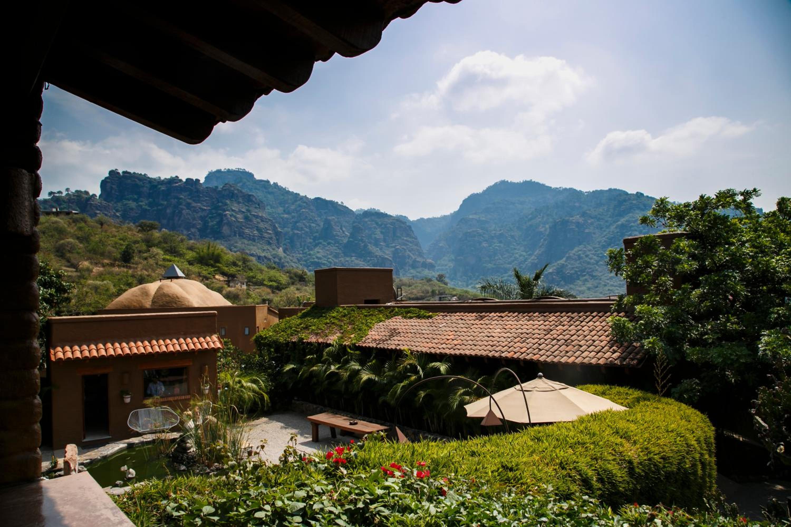 Cuernavaca Vacations - Hostal de la Luz - Spa Holistic Resort - Property Image 2