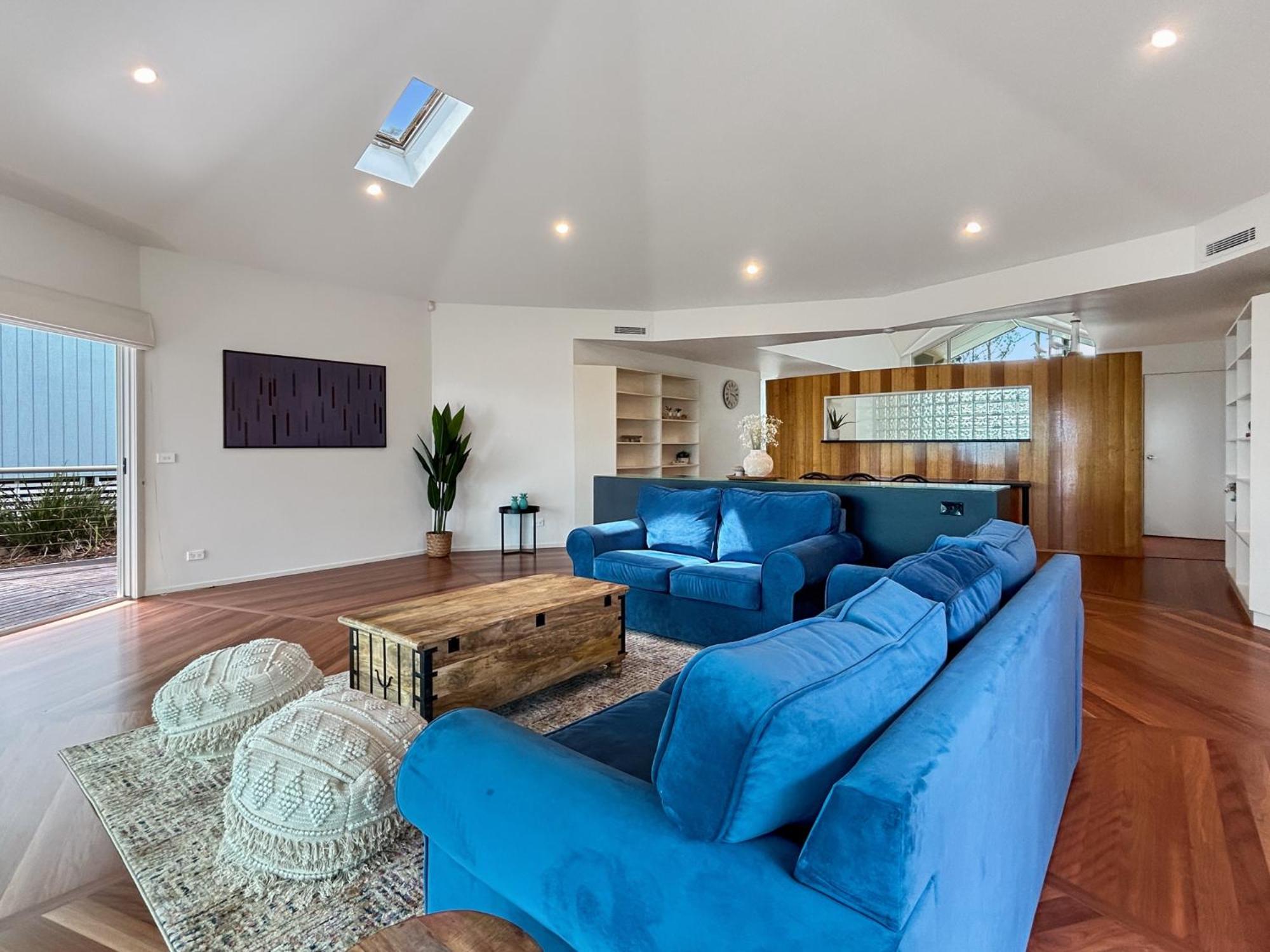 Spacious 4-Bed Home with Coastal Charm
